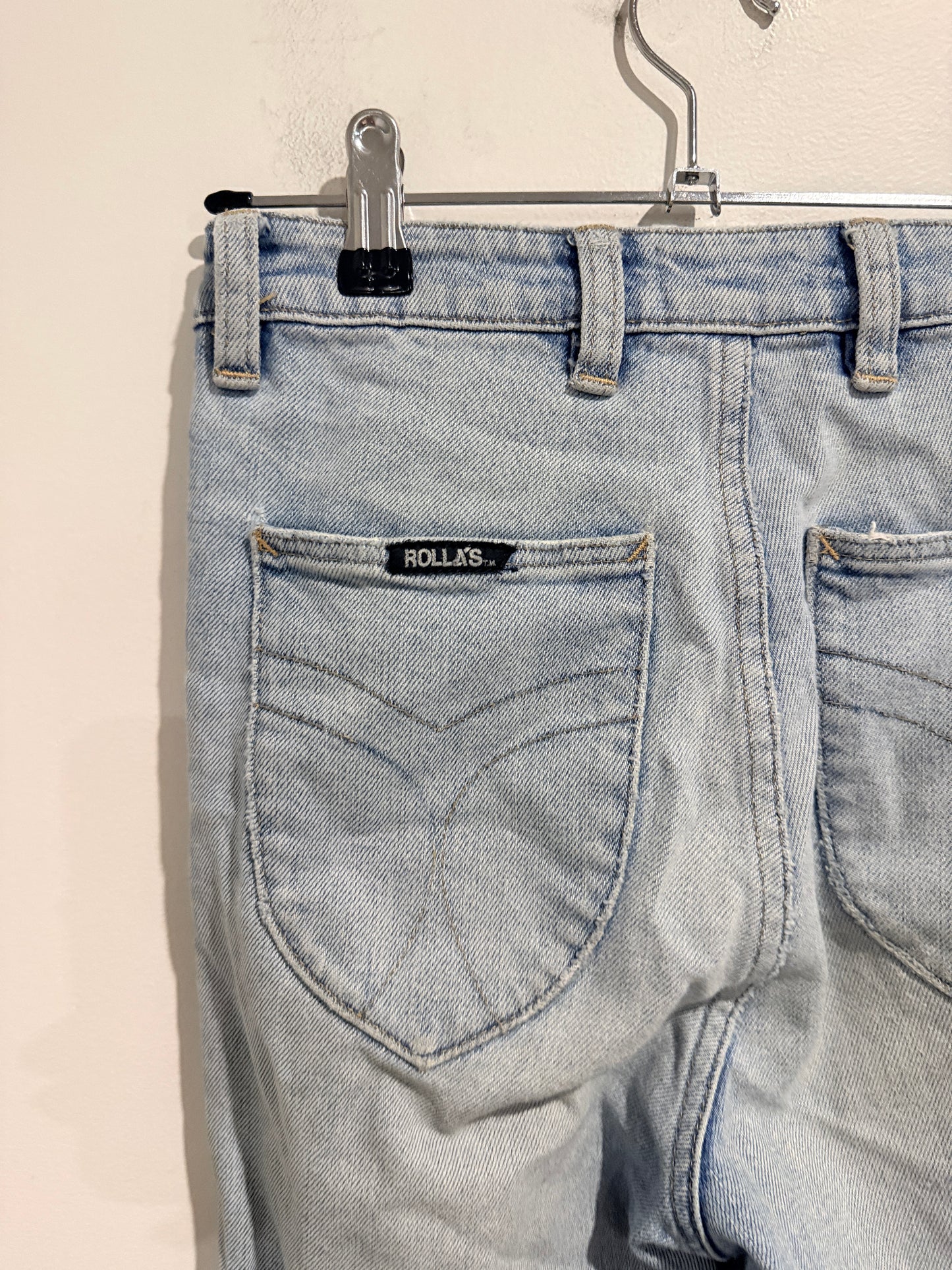 Rollas Light-wash Distressed Jeans Size 26R/8R