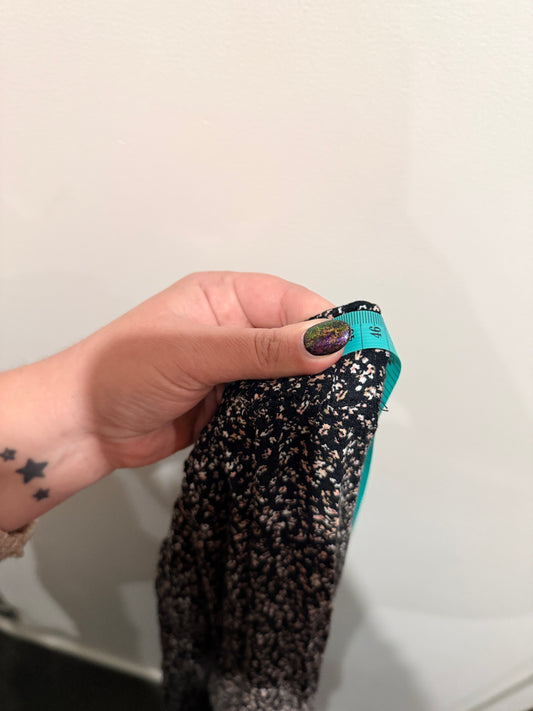 Brand Unknown Ditsy Floral Print A-line Maxi Skirt Size U/Arm to U/Arm 92cm