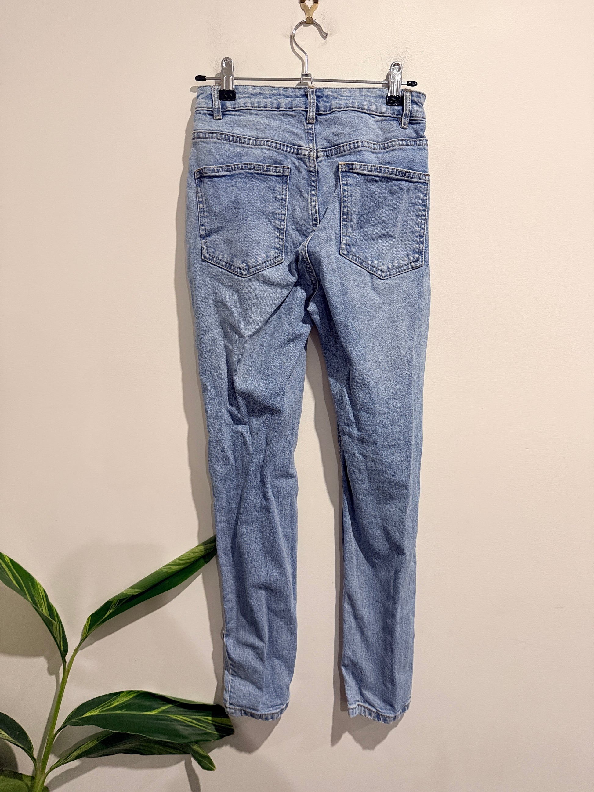 Distressed Straight-leg Jeans Size Waist 64cm