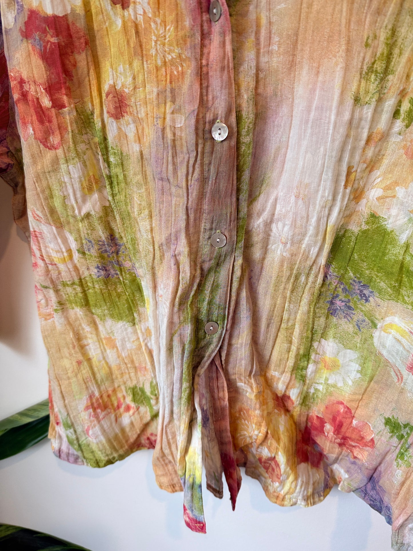 Parisian Sheer Floral Print Button-down Shirt Size U/Arm to U/Arm 57cm