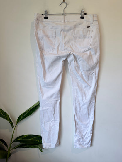 White Skinny Jeans Size 34 | U/Arm to U/Arm 86cm