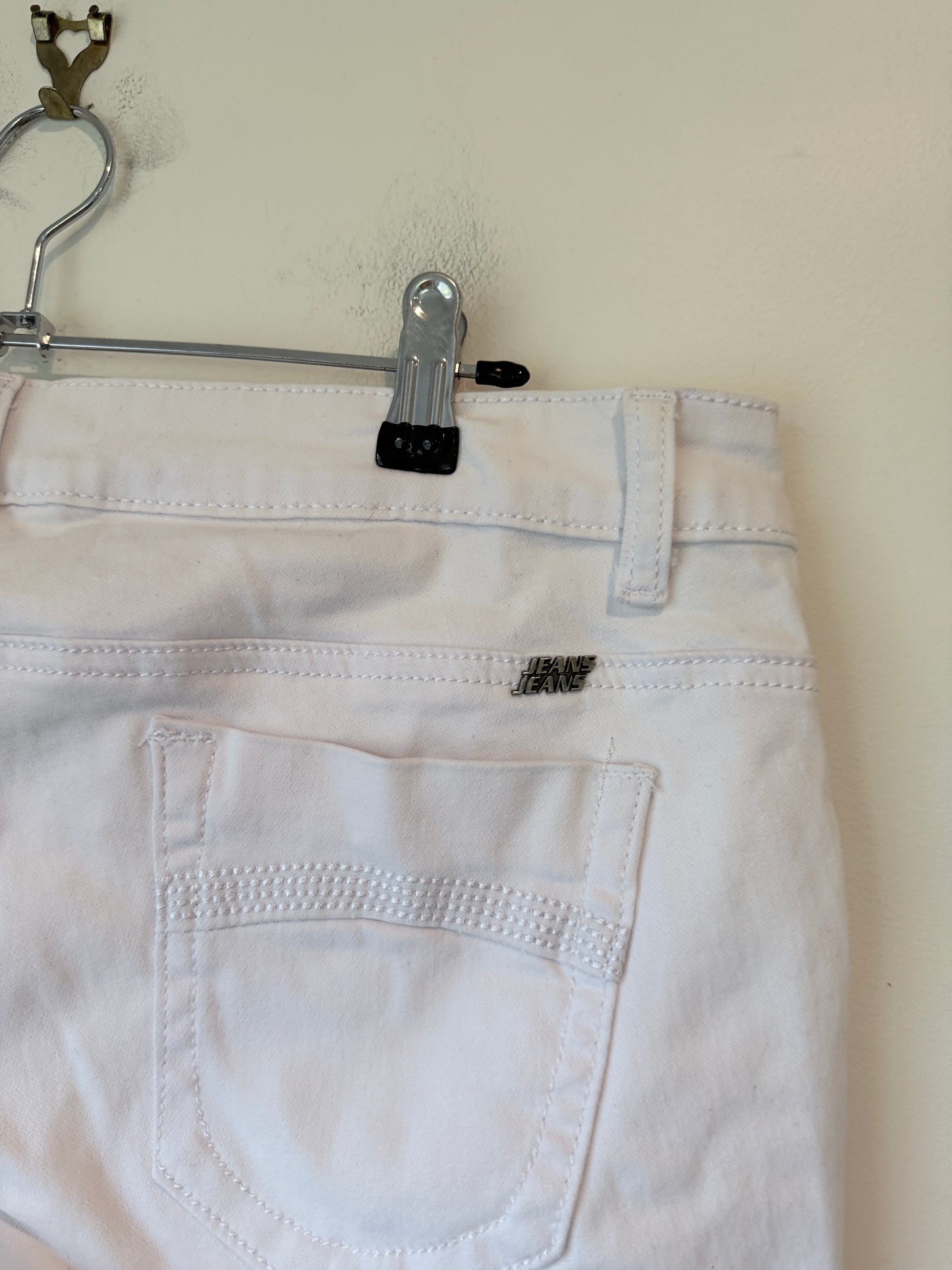 White Skinny Jeans Size 34 | U/Arm to U/Arm 86cm