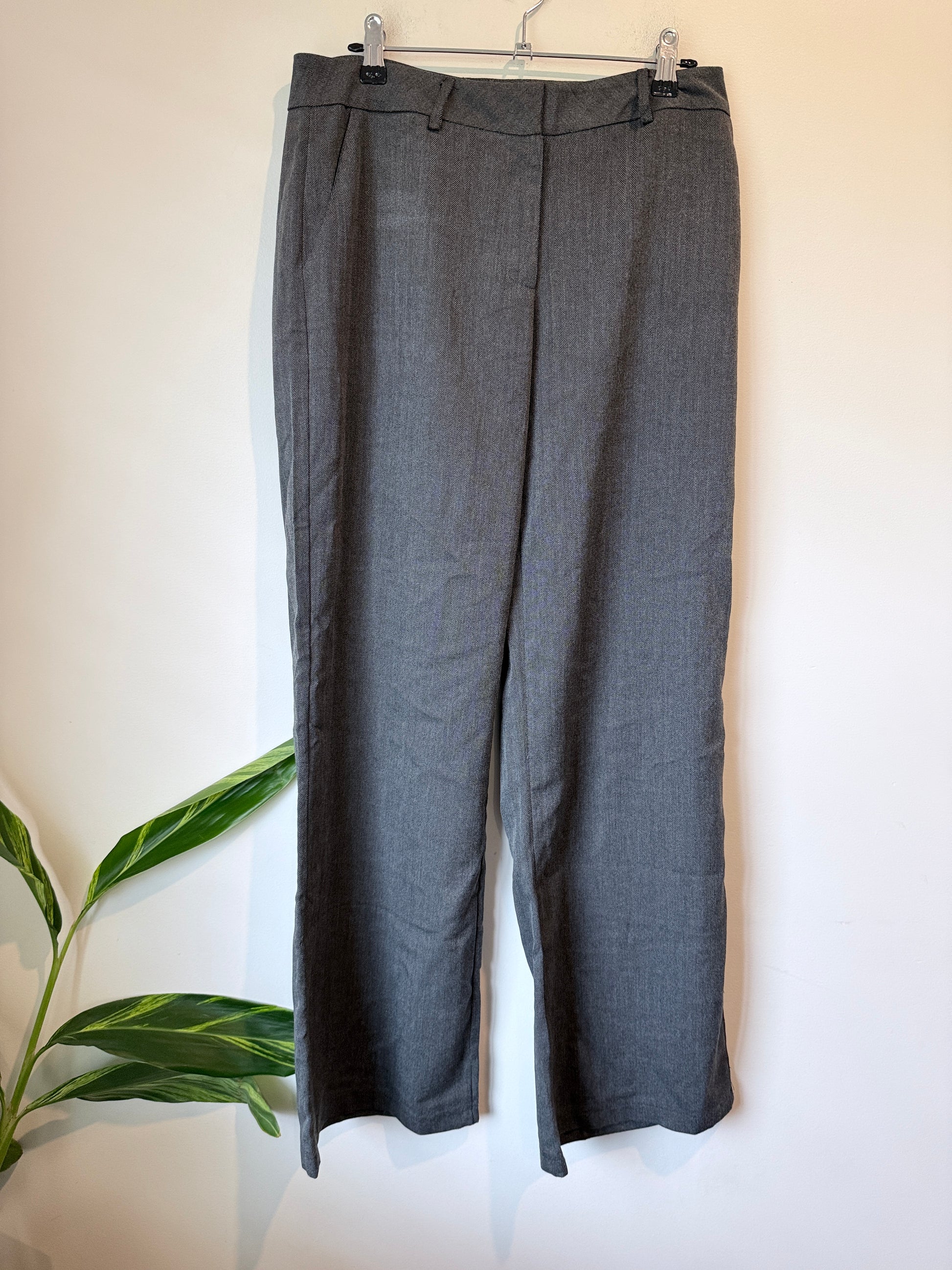 Tadashi Ankle Pants Size 6