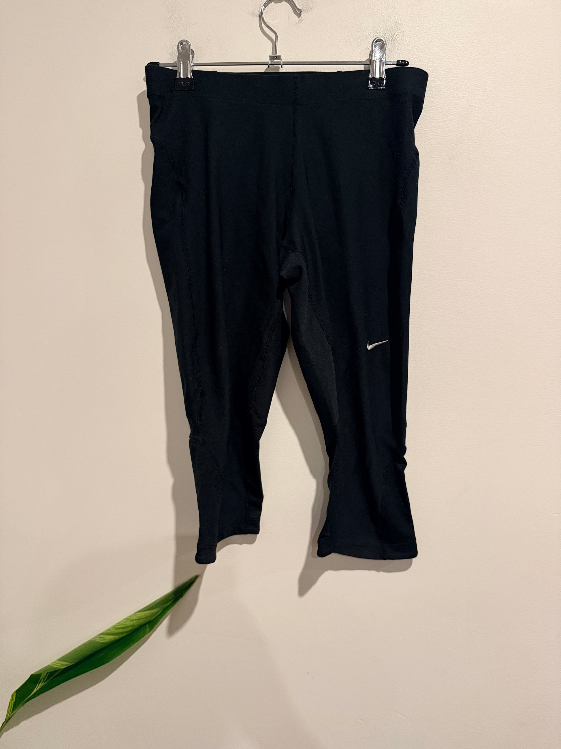 Nike Fit Dry Capri Running Leggings Size XS