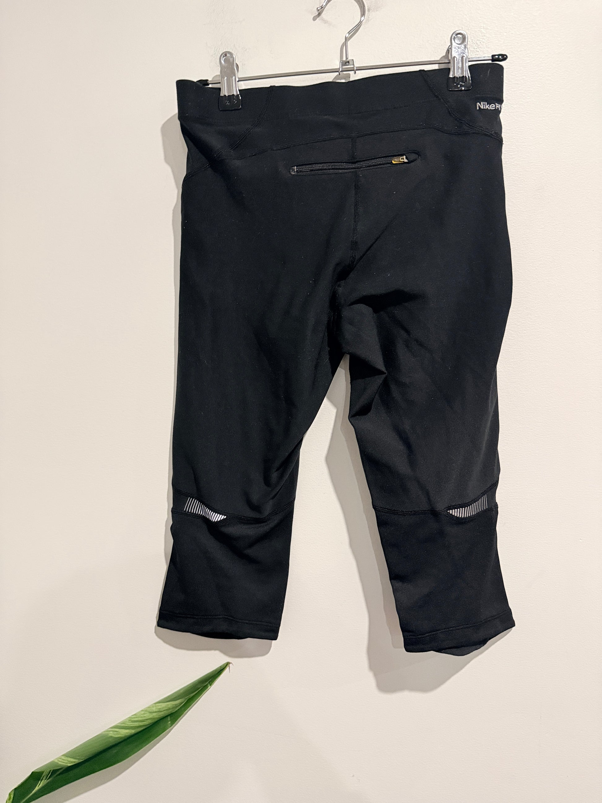 Nike Fit Dry Capri Running Leggings Size XS