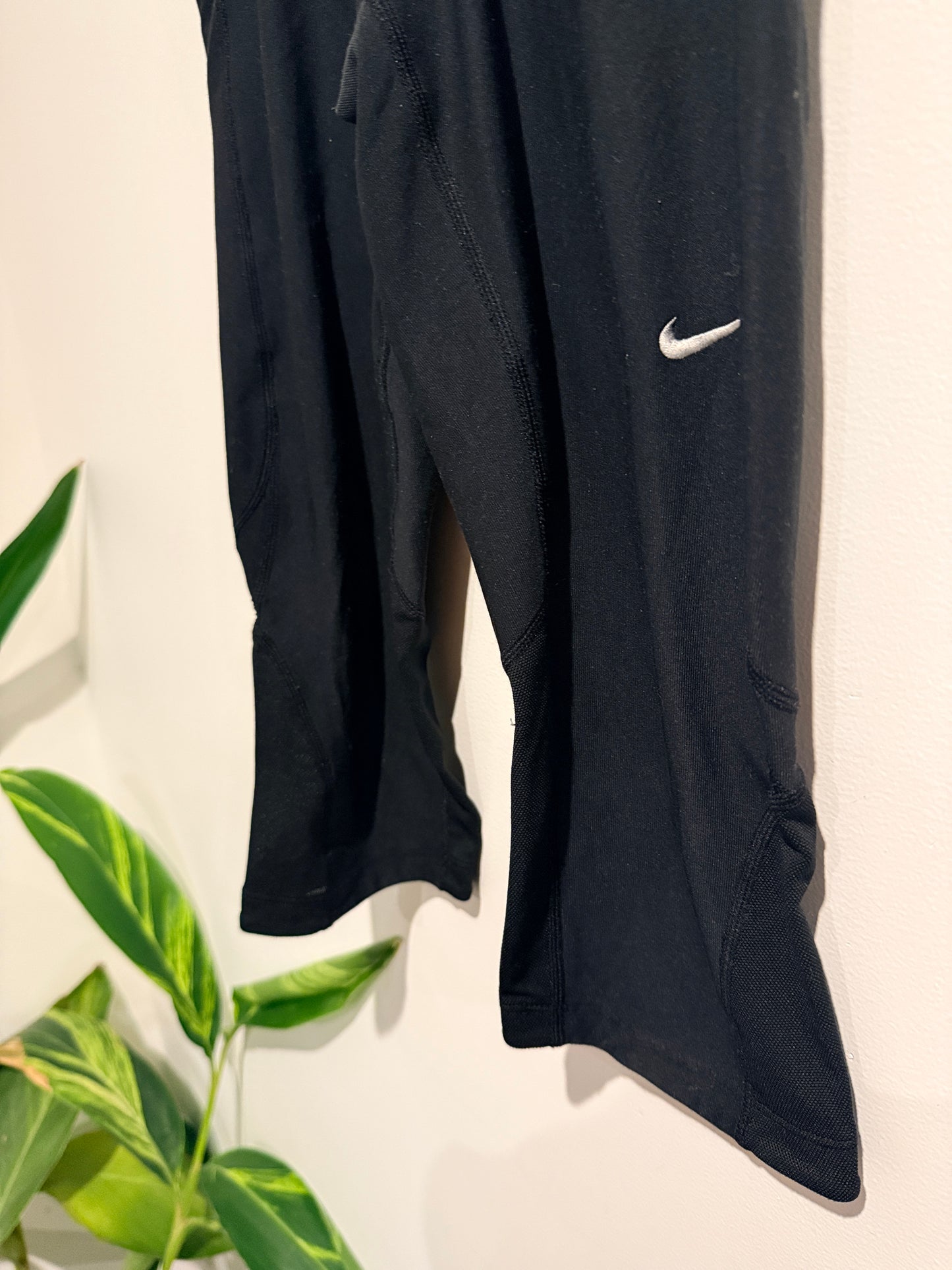 Nike Fit Dry Capri Running Leggings Size XS