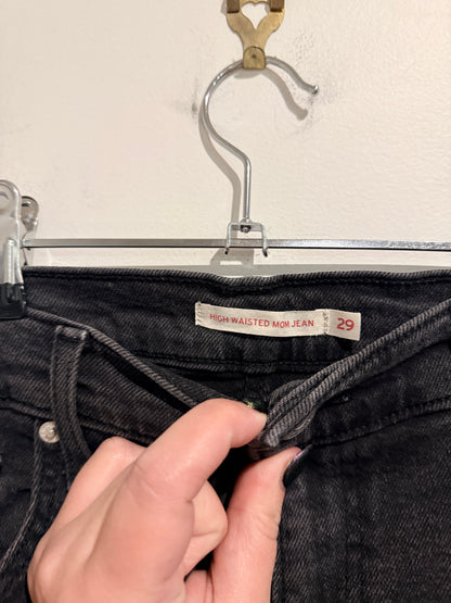 Brand Unknown Mom-style Jeans