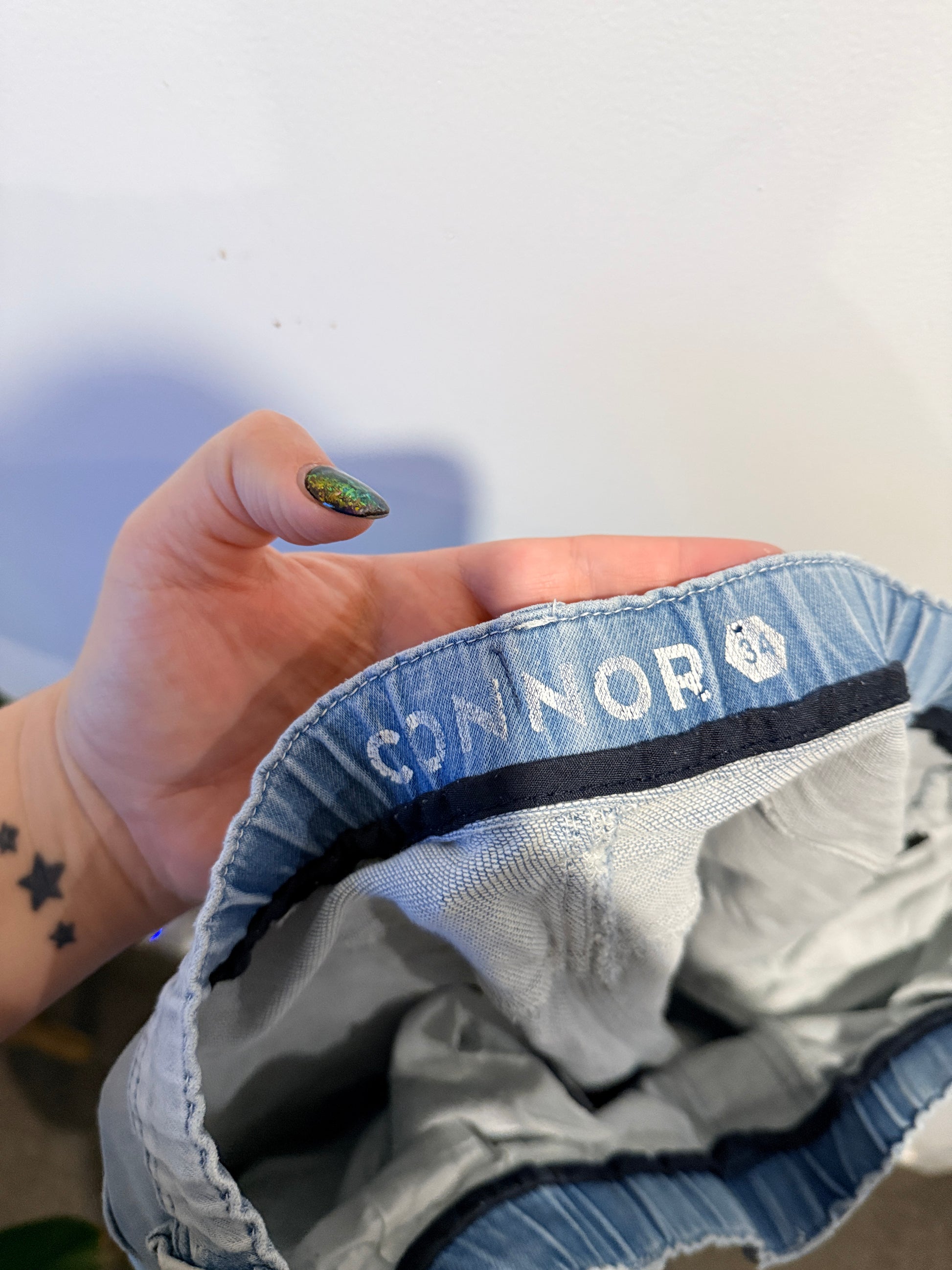 Connor Light-wash Denim Shorts Size 34 | Waist 102cm