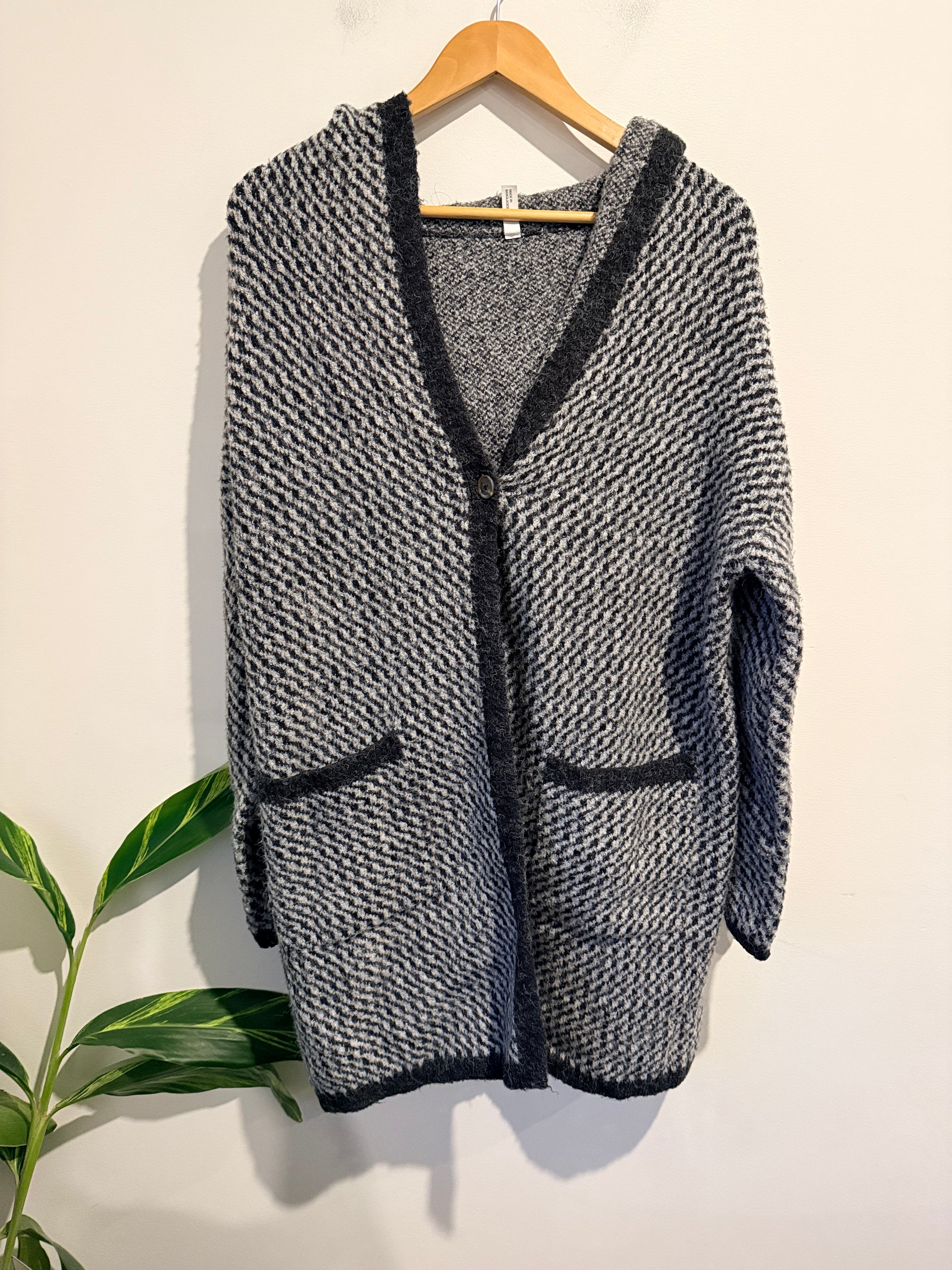 &Me Oversized Textured Knit Cardigan Size L/XL