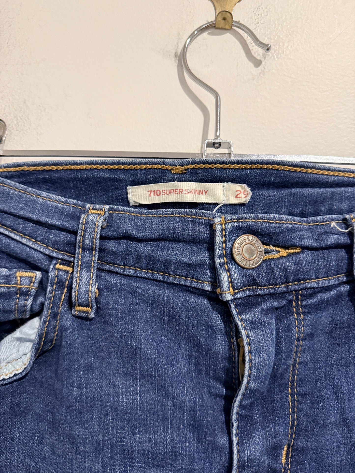 Levi Strauss Skinny Jeans Size 29