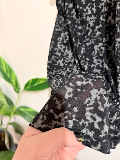Anthem Animal Print Shirt Size 2XL