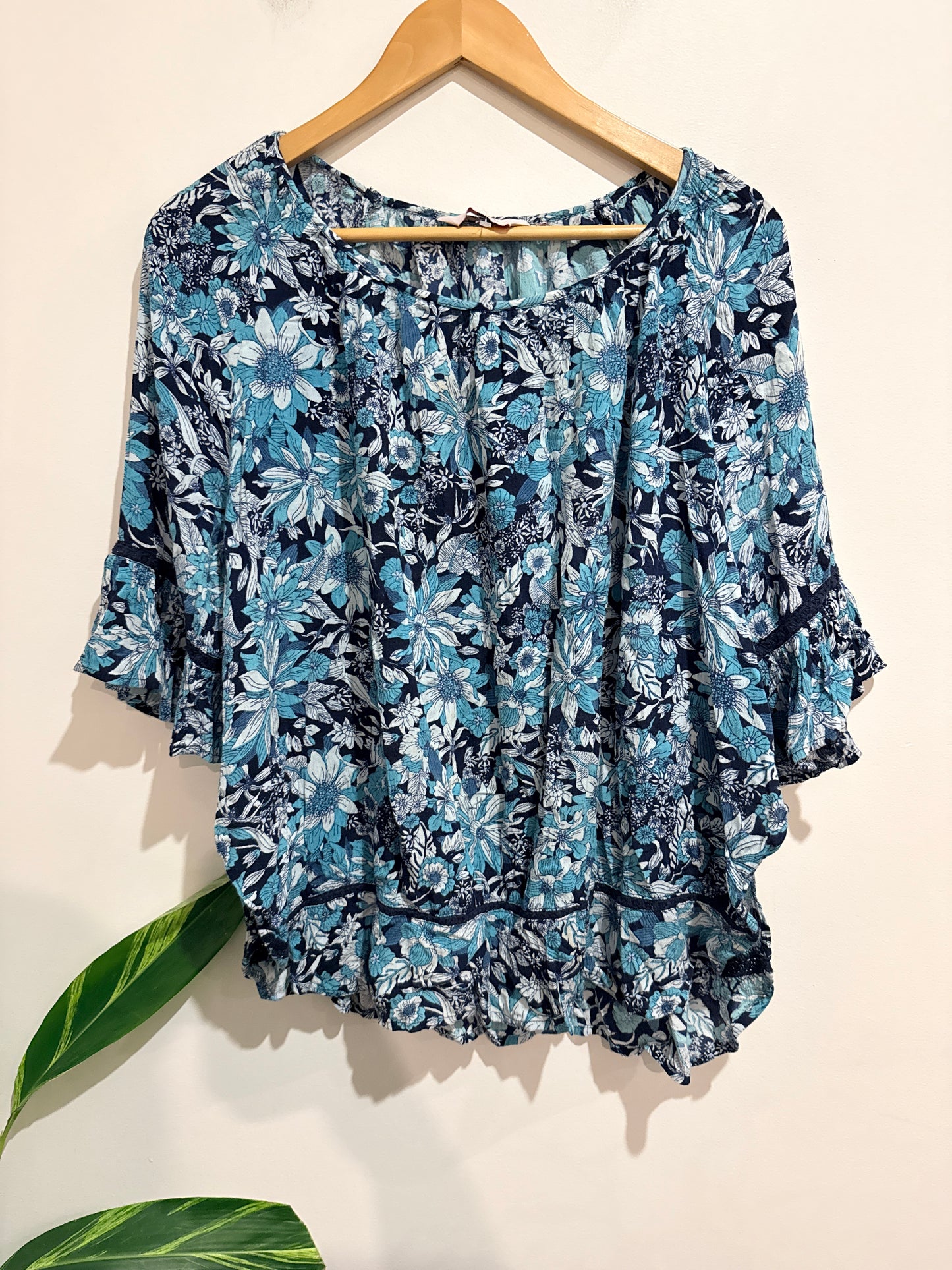 Millers Multicolor Top Size U/Arm to U/Arm 52cm