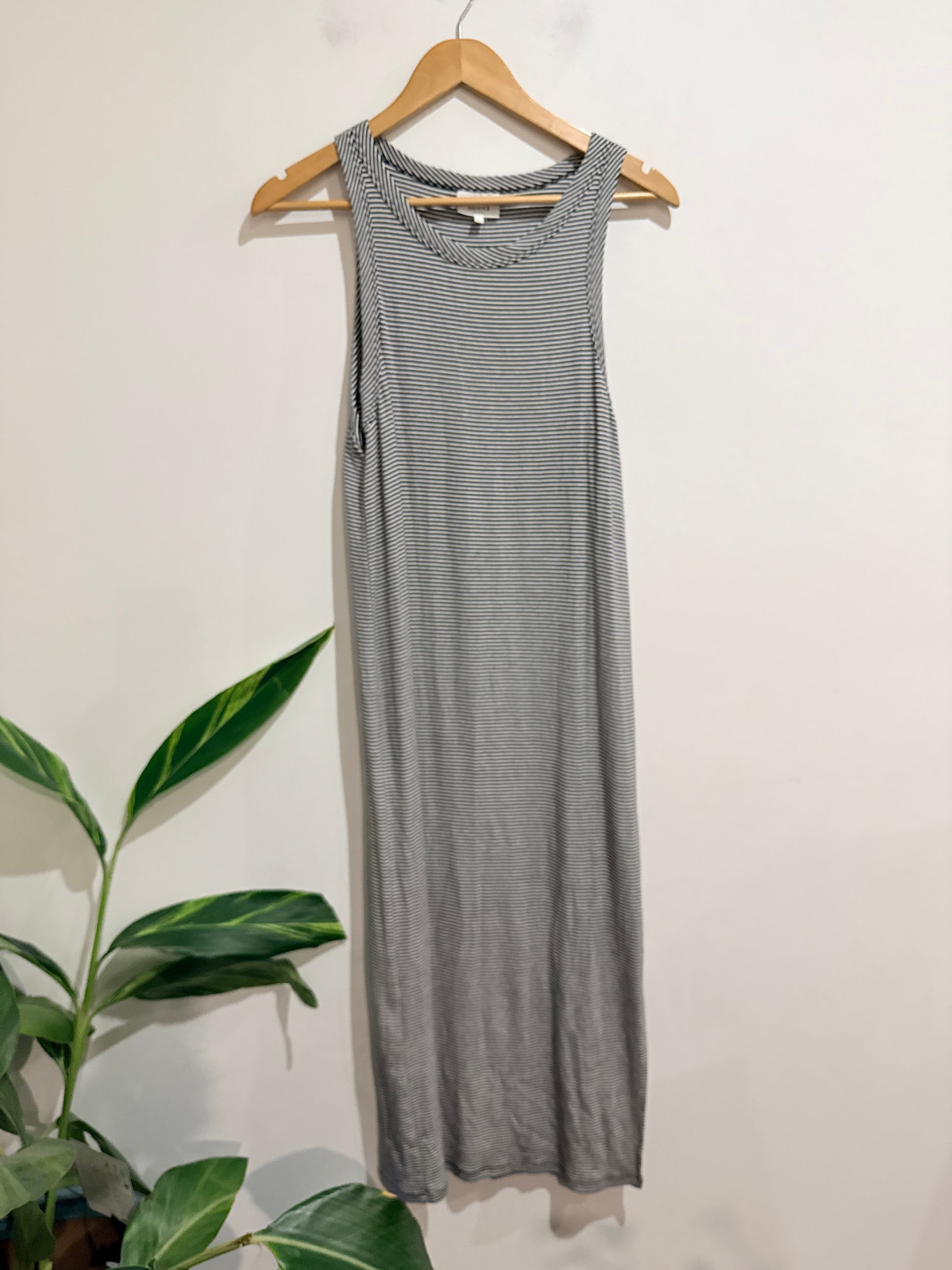 Seed 70% Viscose 30% Polyester Size L