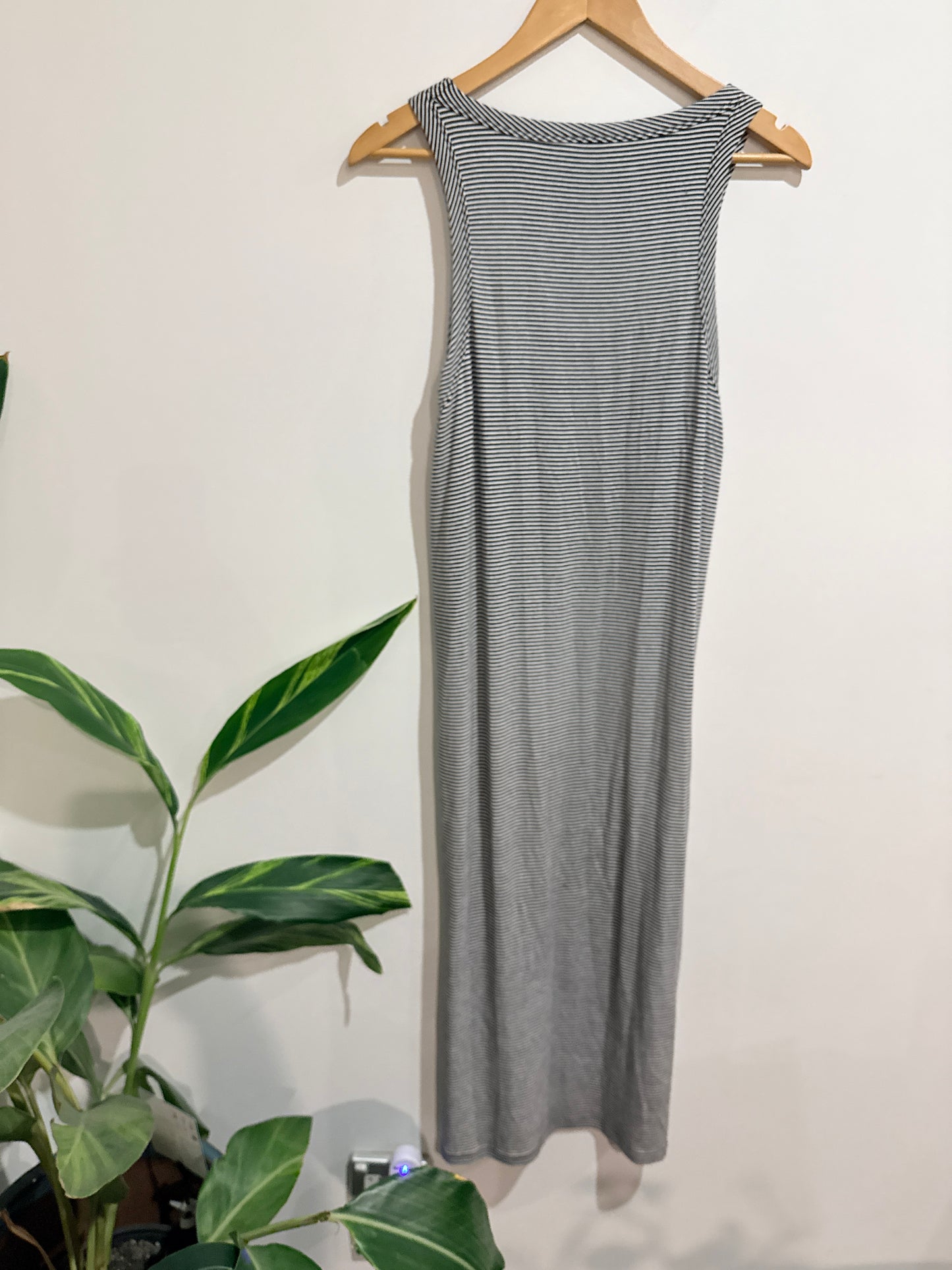 Seed 70% Viscose 30% Polyester Size L