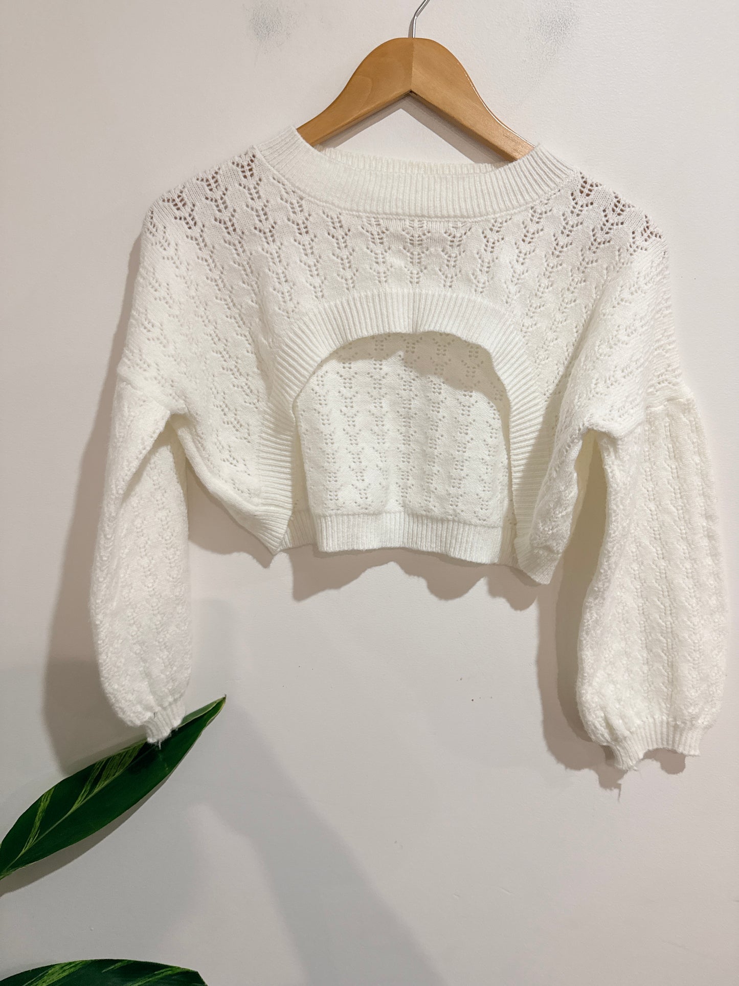 Brand Unknown Knit Crop Sweater Size U/Arm to U/Arm 57cm