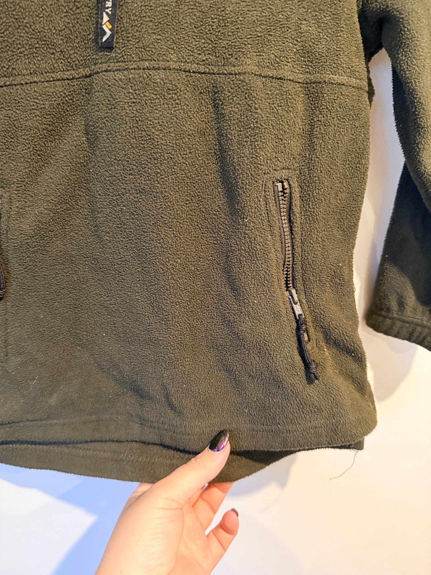 Back Country (NZ Made) 1/4 Zip Sweatshirt Size 8