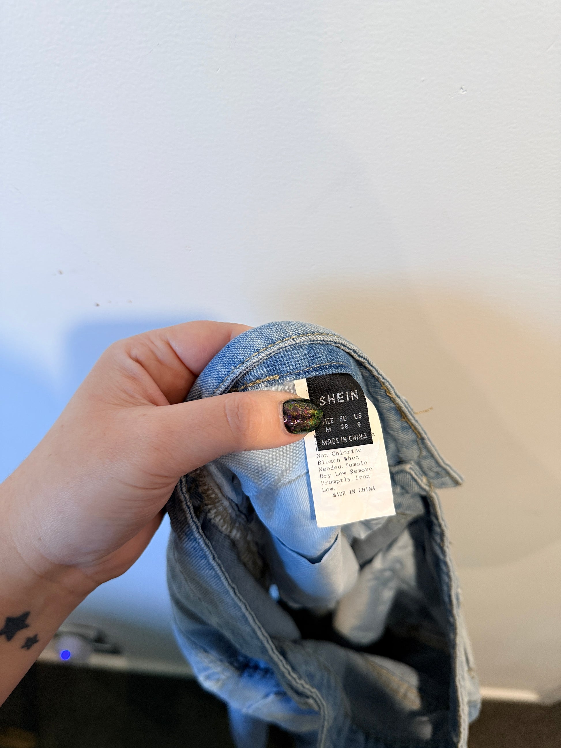 Shein Distressed Jeans Size M | Waist 78cm