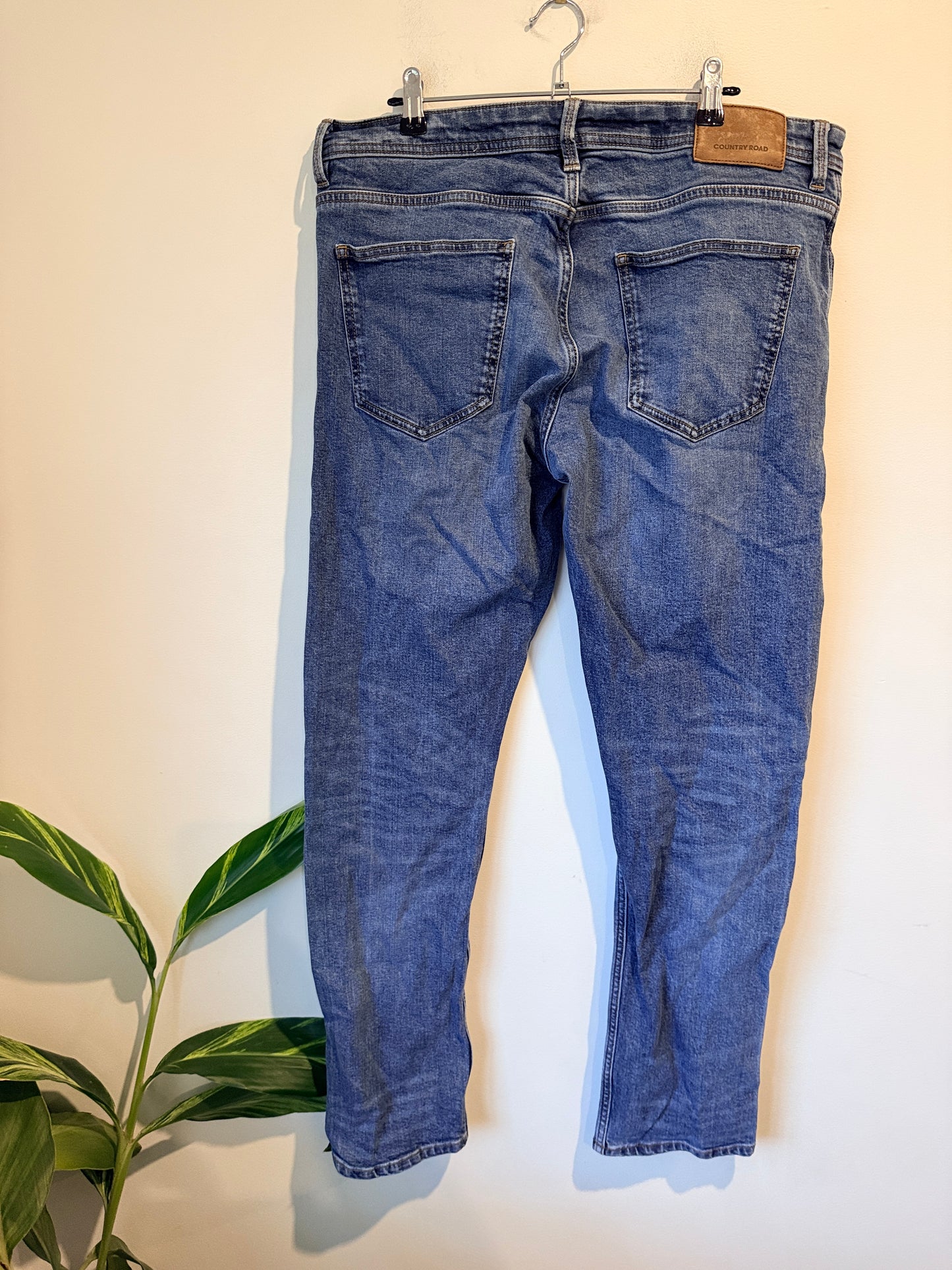 Country Road Straight-fit Blue Denim Jeans Size 36x33