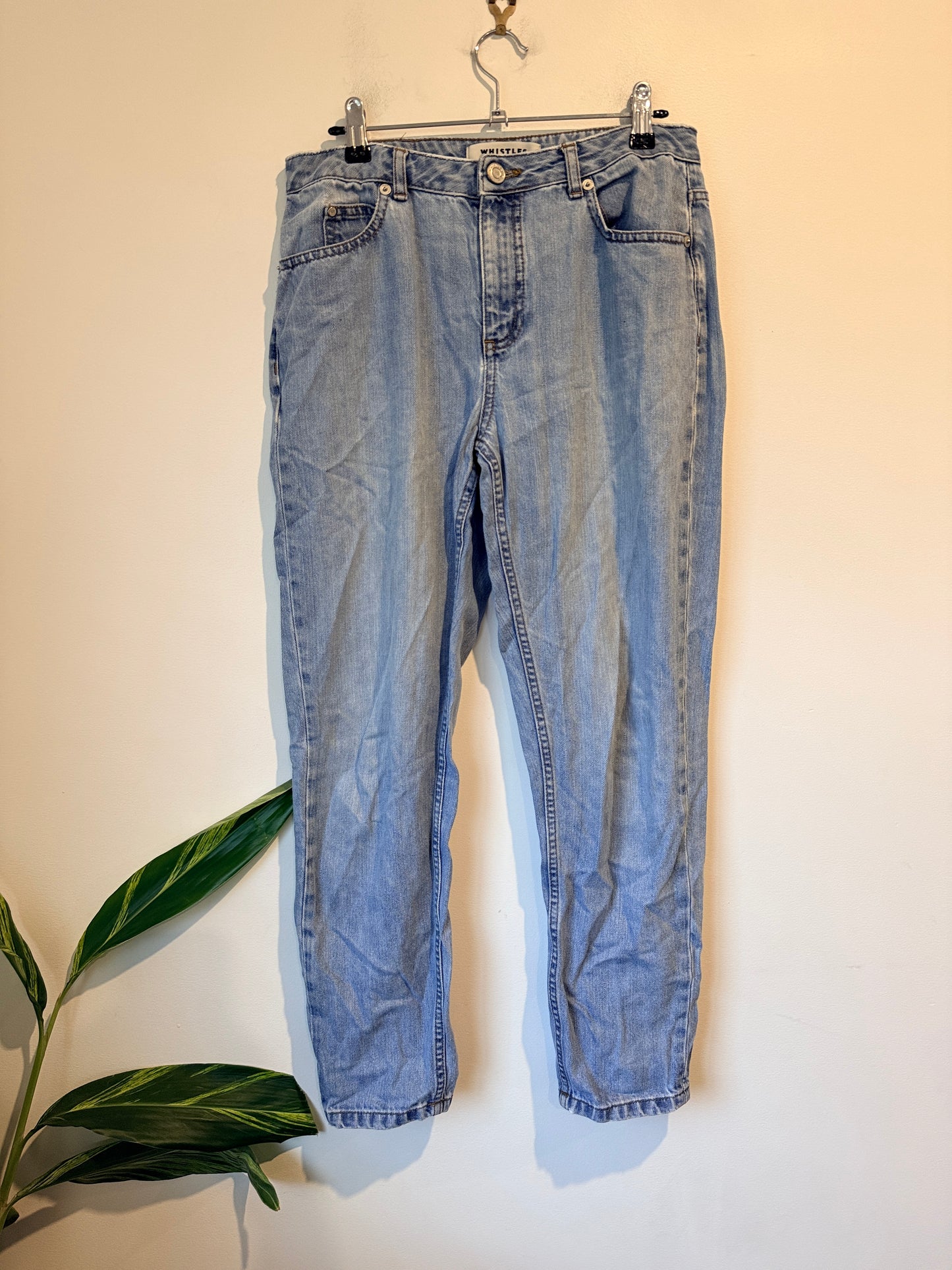 Whistle High-rise Mom Jeans. Size 26cm | Waist 78cm