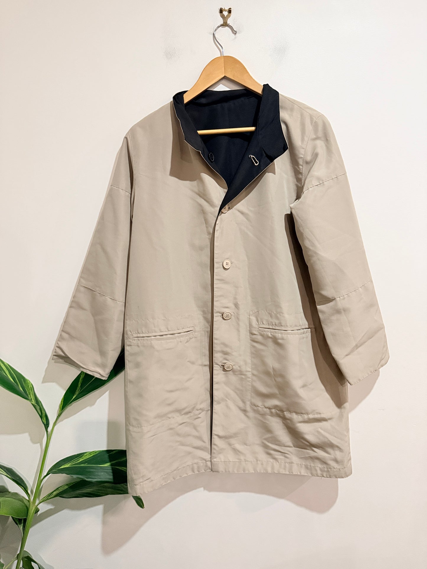 Brand Unknown Trench Coat Size U/Arm to U/Arm 53cm