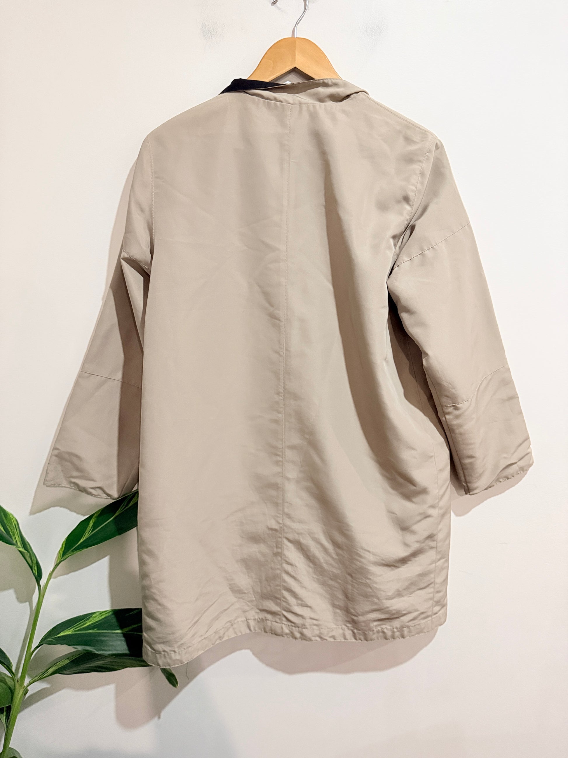 Brand Unknown Trench Coat Size U/Arm to U/Arm 53cm