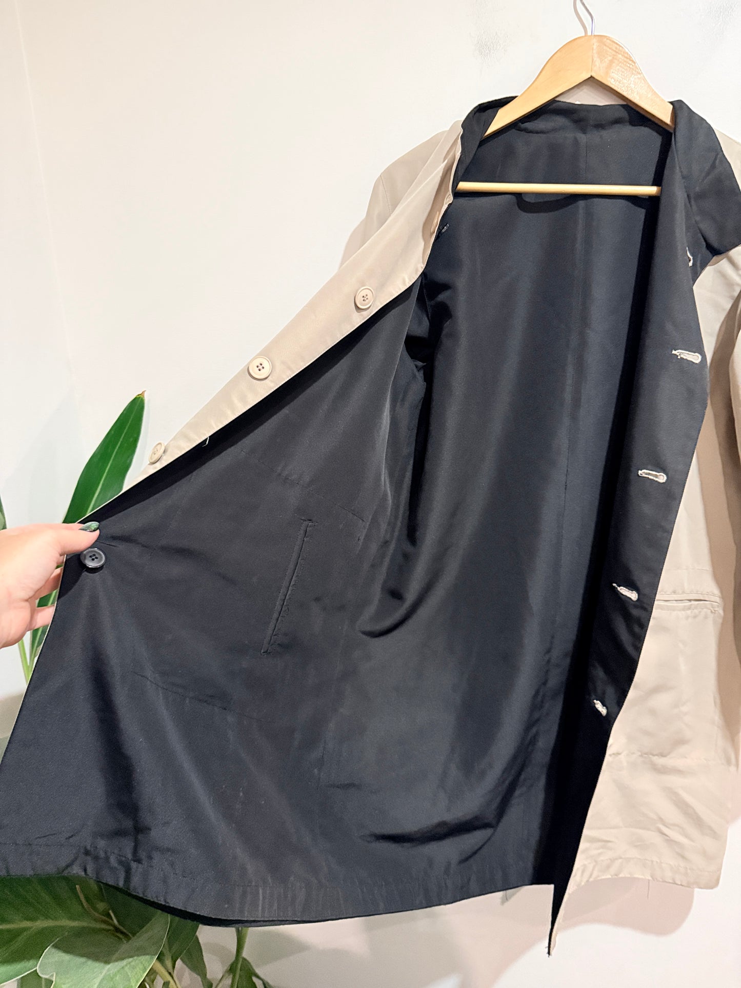 Brand Unknown Trench Coat Size U/Arm to U/Arm 53cm