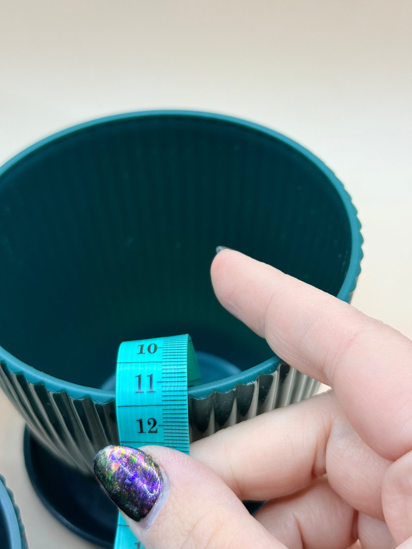 Ribbed Plant Pot Set with Saucers