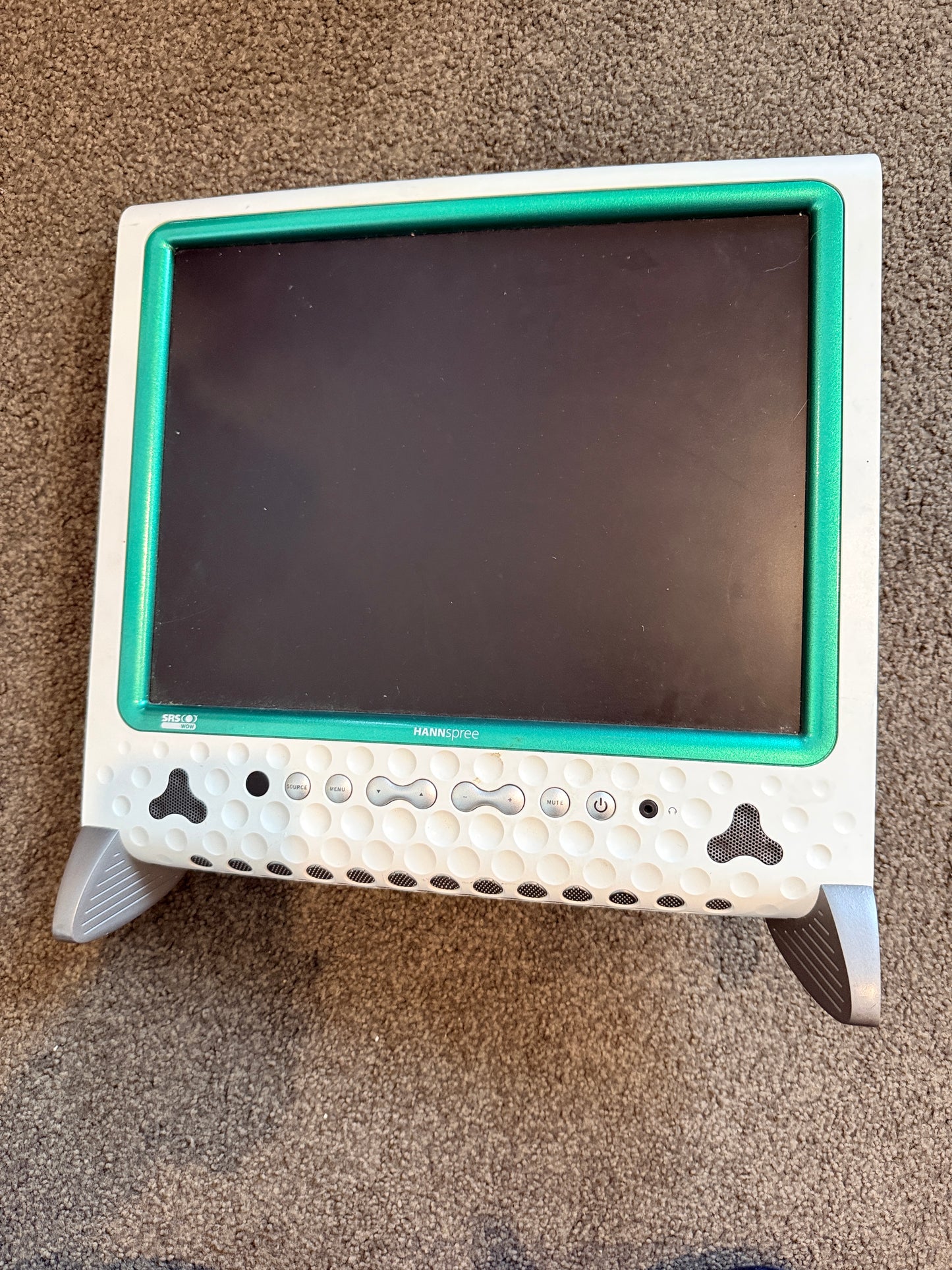 Hannspree T153 15" LCD TV Monitor White & Green Retro Desktop Display