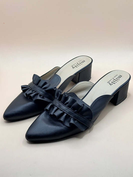 Mijily Black Ruffle Mule Heels – Size 25