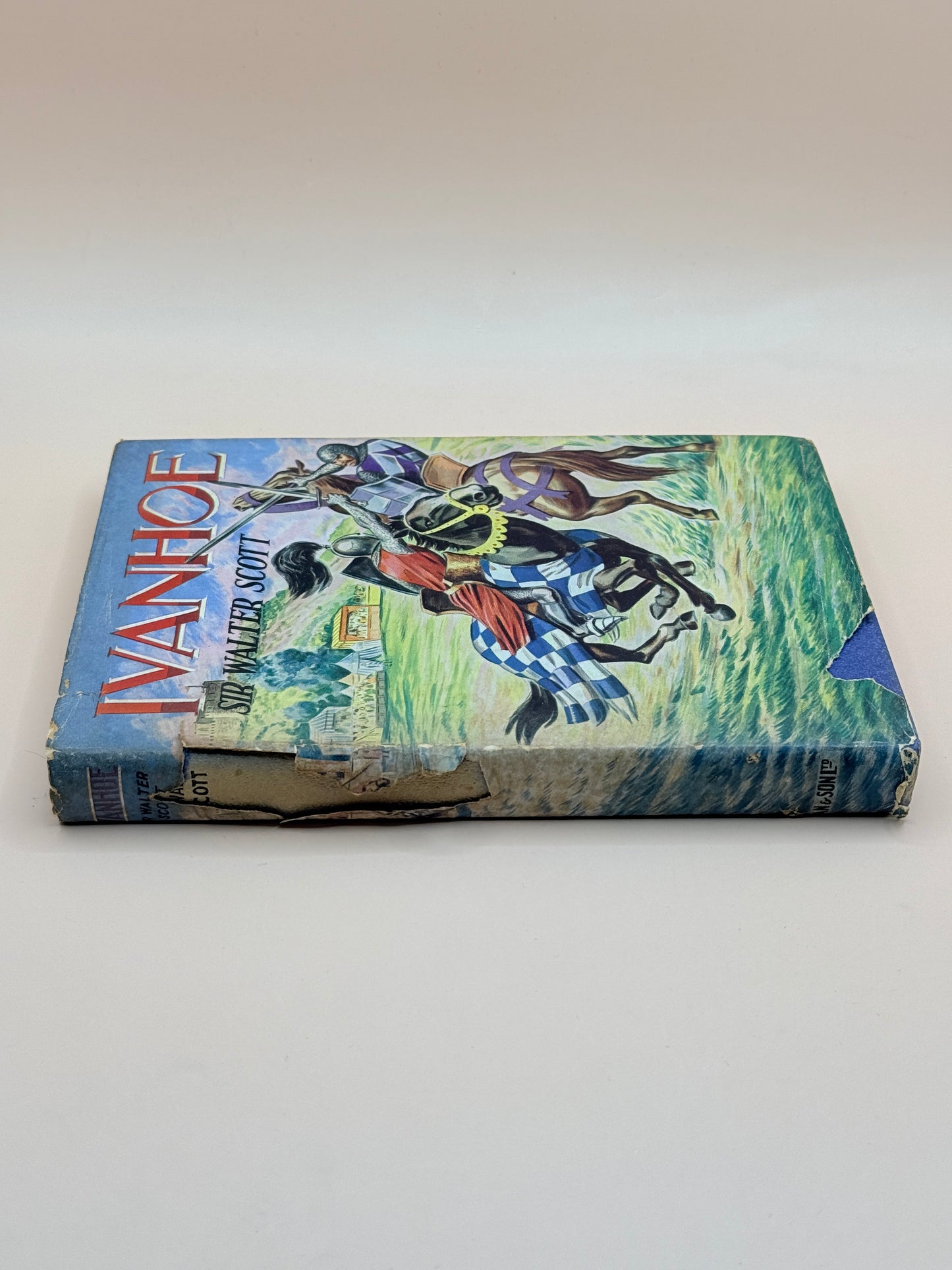 (Vintage) Ivanhoe by Sir Walter Scott