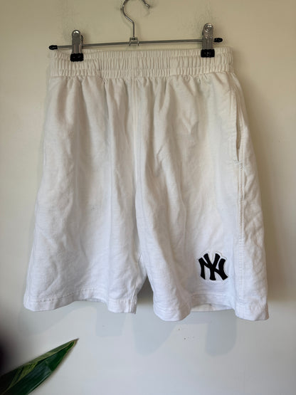 MLB Athletic Shorts Size L | Waist: 66cm