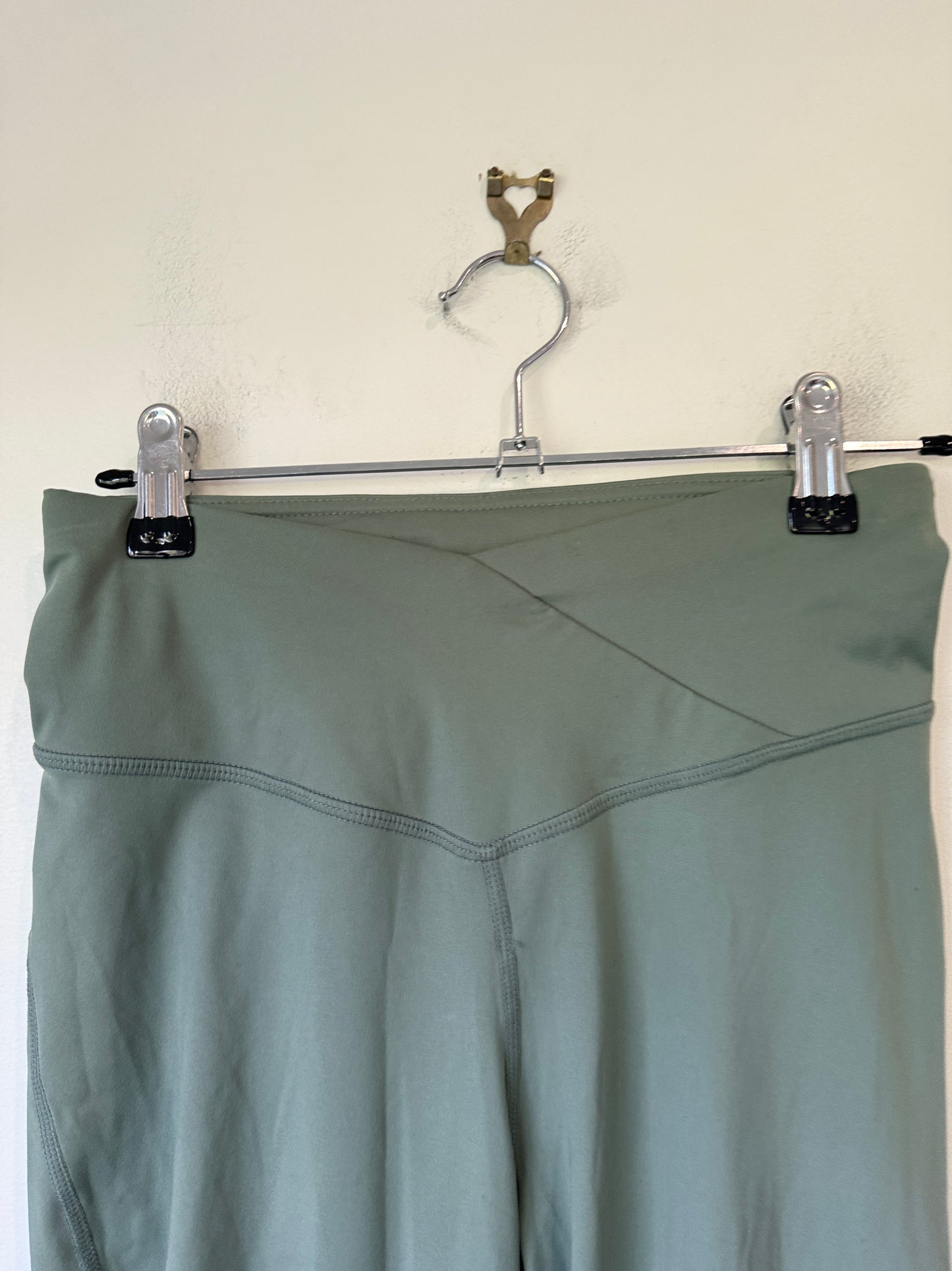 Anko Super-high-rise Flared Pants Size 8