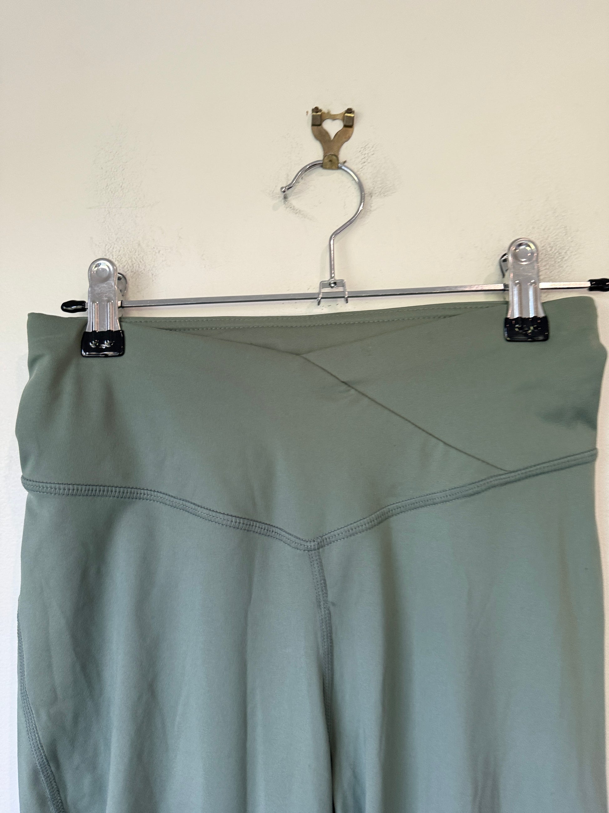 Anko Super-high-rise Flared Pants Size 8