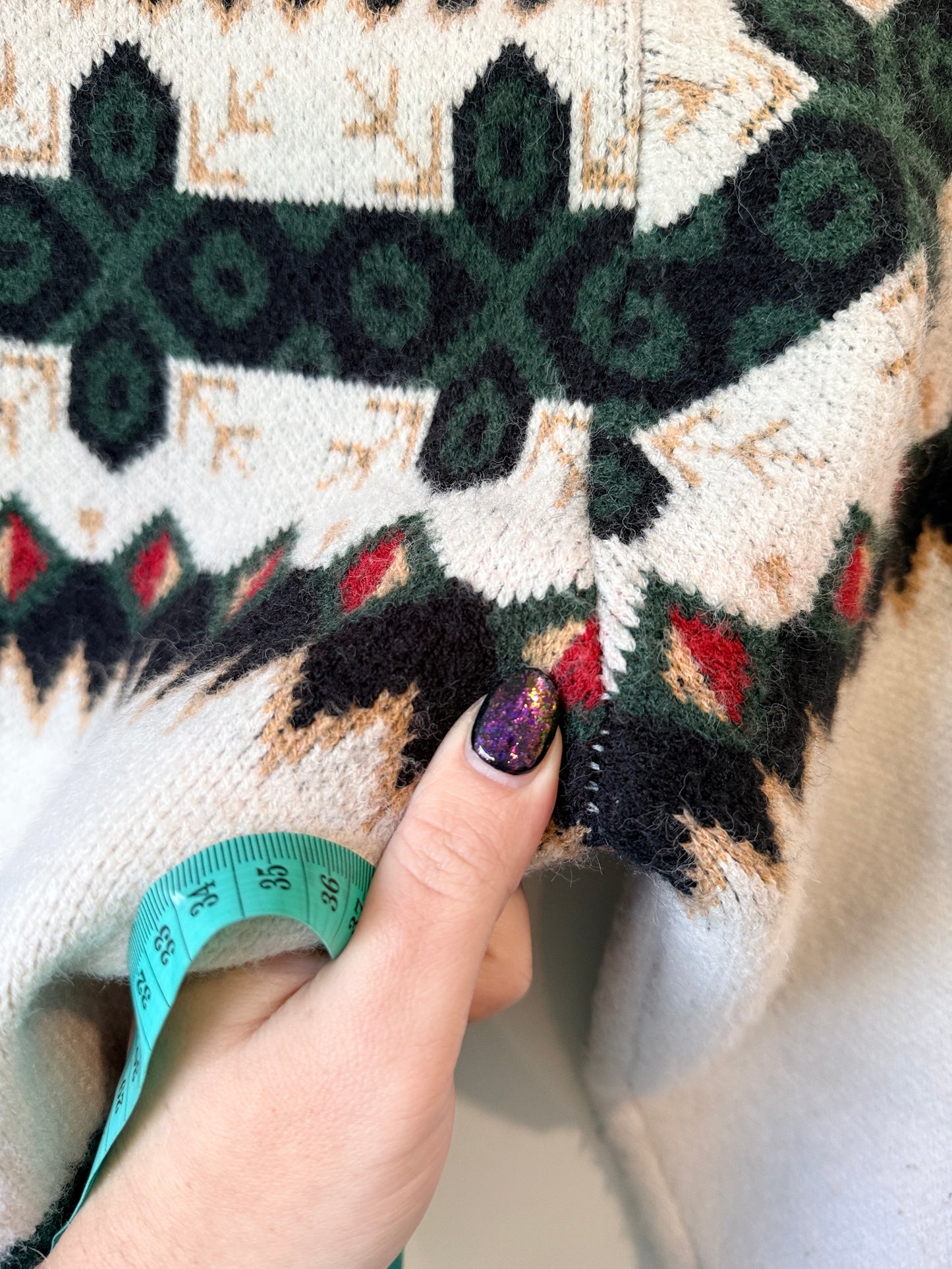 Brand Unknown Sweater Size U/Arm to U/Arm 43cm