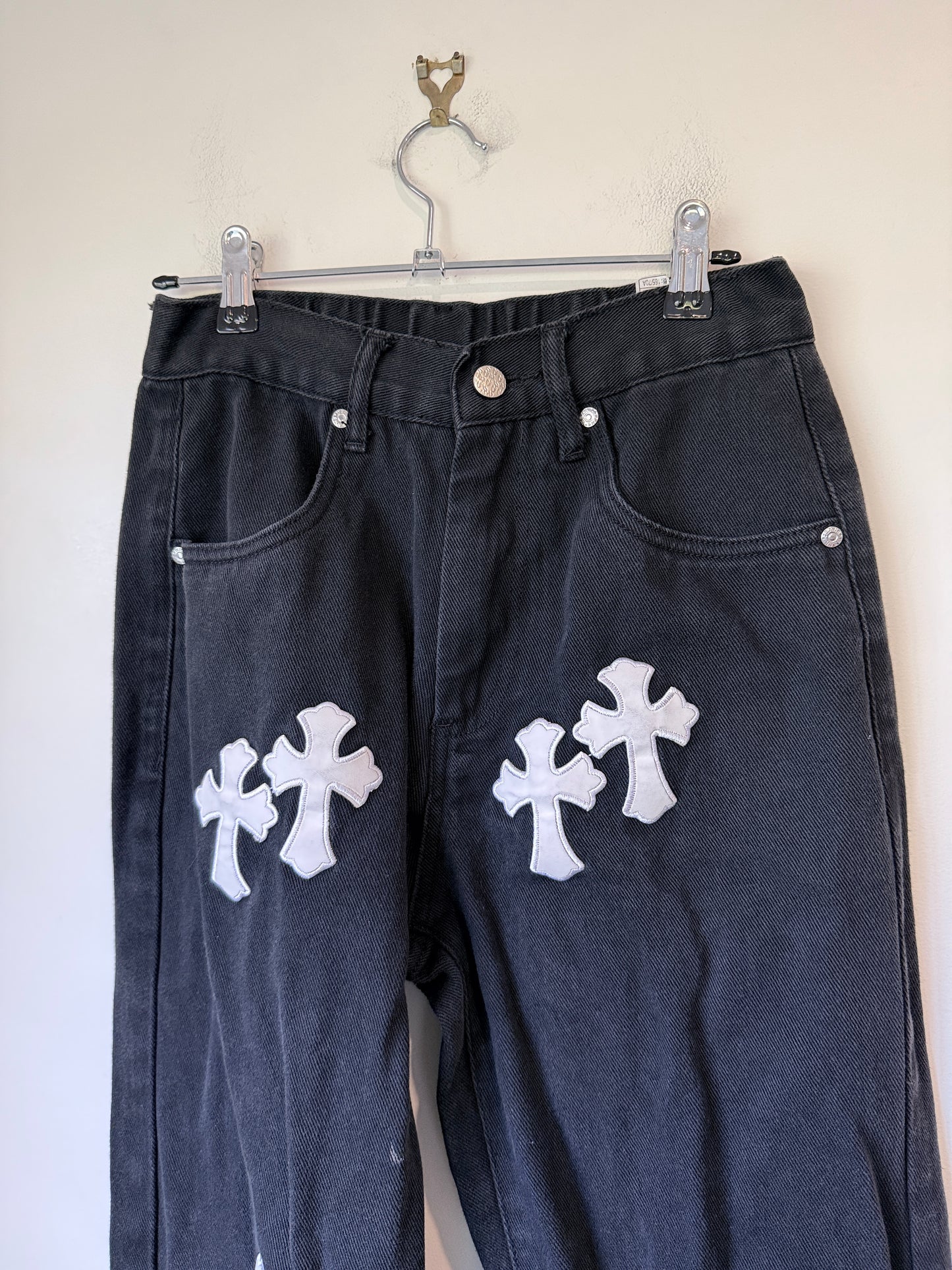 Brand Unknown Cross Patch Jeans Size S | Waist: 62cm