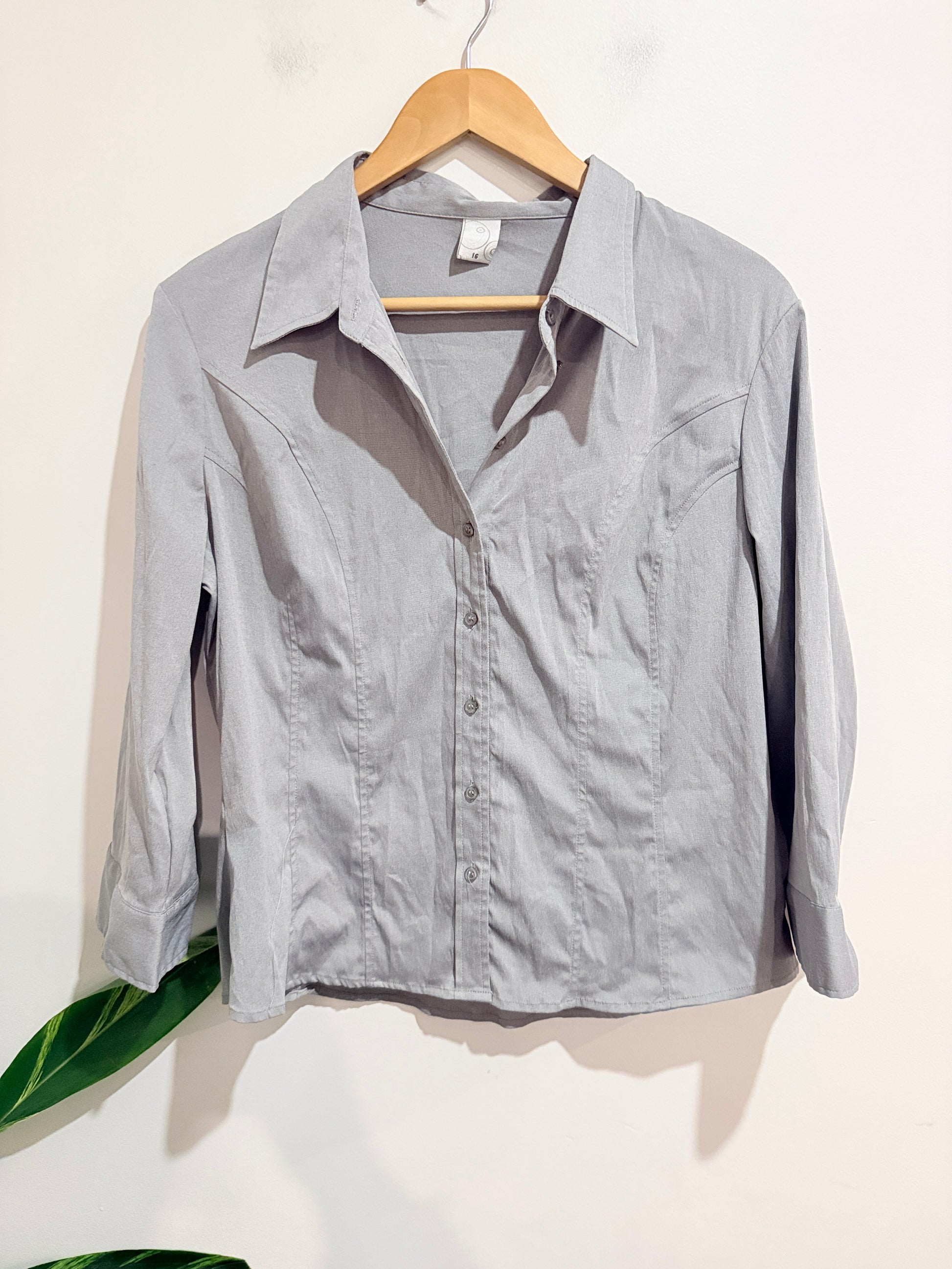 Brand Unknown Long-sleeve Blouse Size 16
