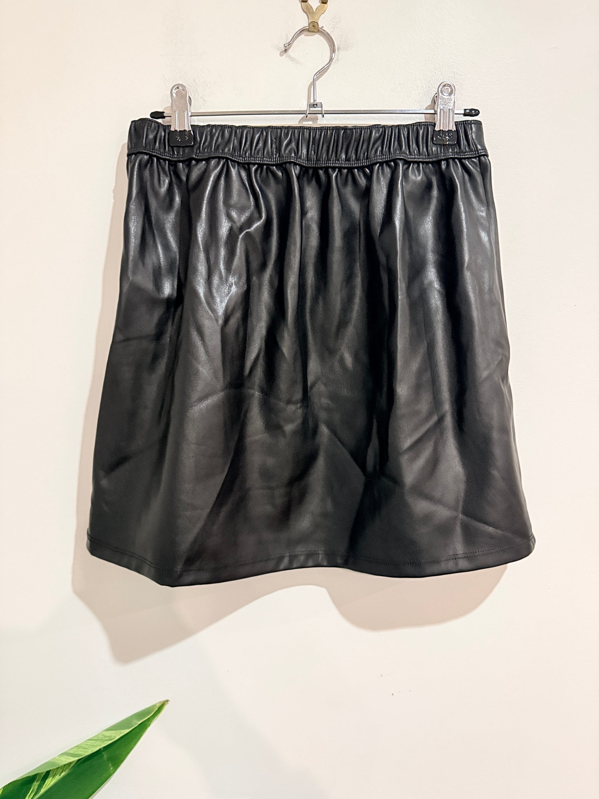 Switch Girls Faux Leather Pleated Mini Skirt Size 14
