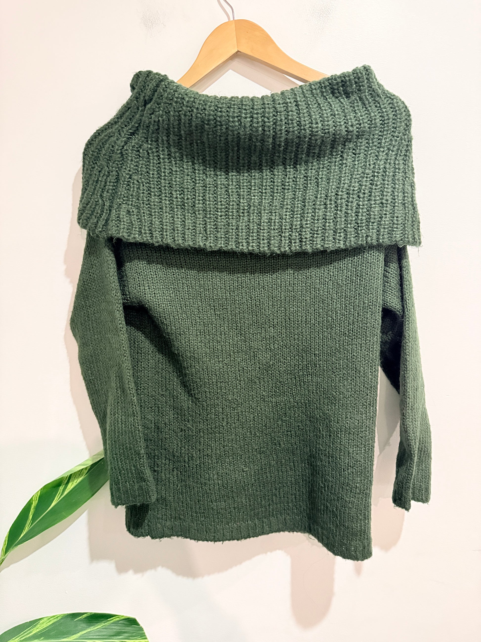 Brand Unknown Ribbed-knit Sweater Size U/Arm to U/Arm 48cm