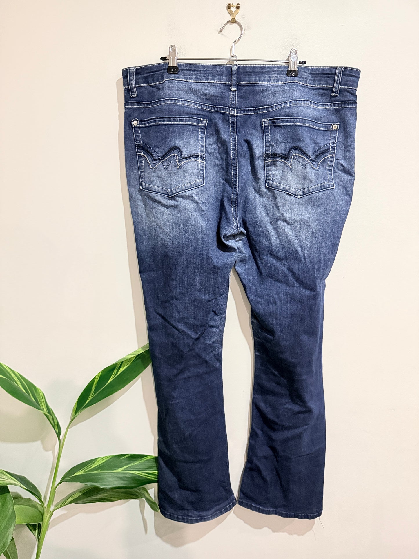 Amco Bootcut Jeans Size 18