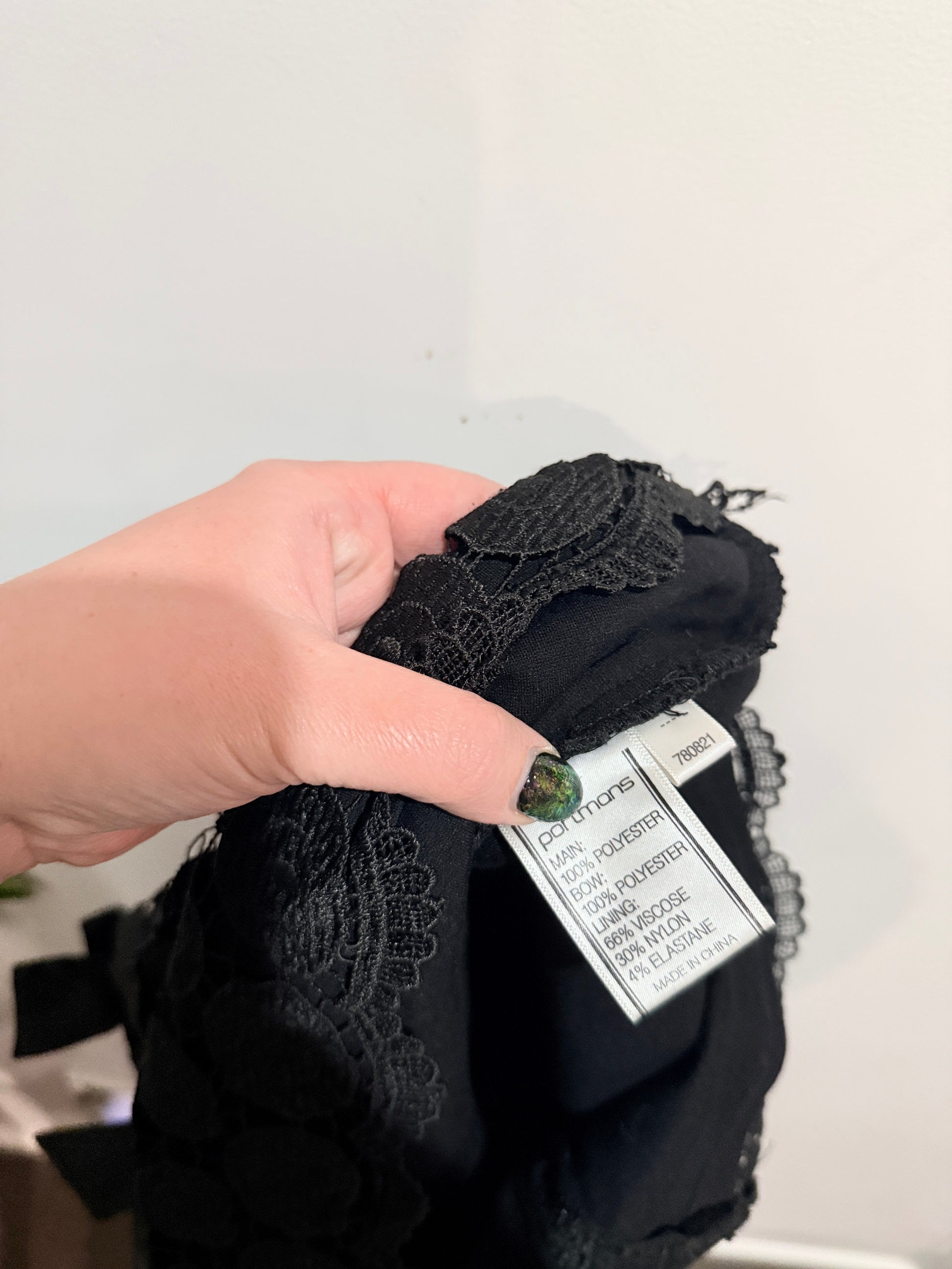 Portmons Lace A-line Mini Skirt Size 6