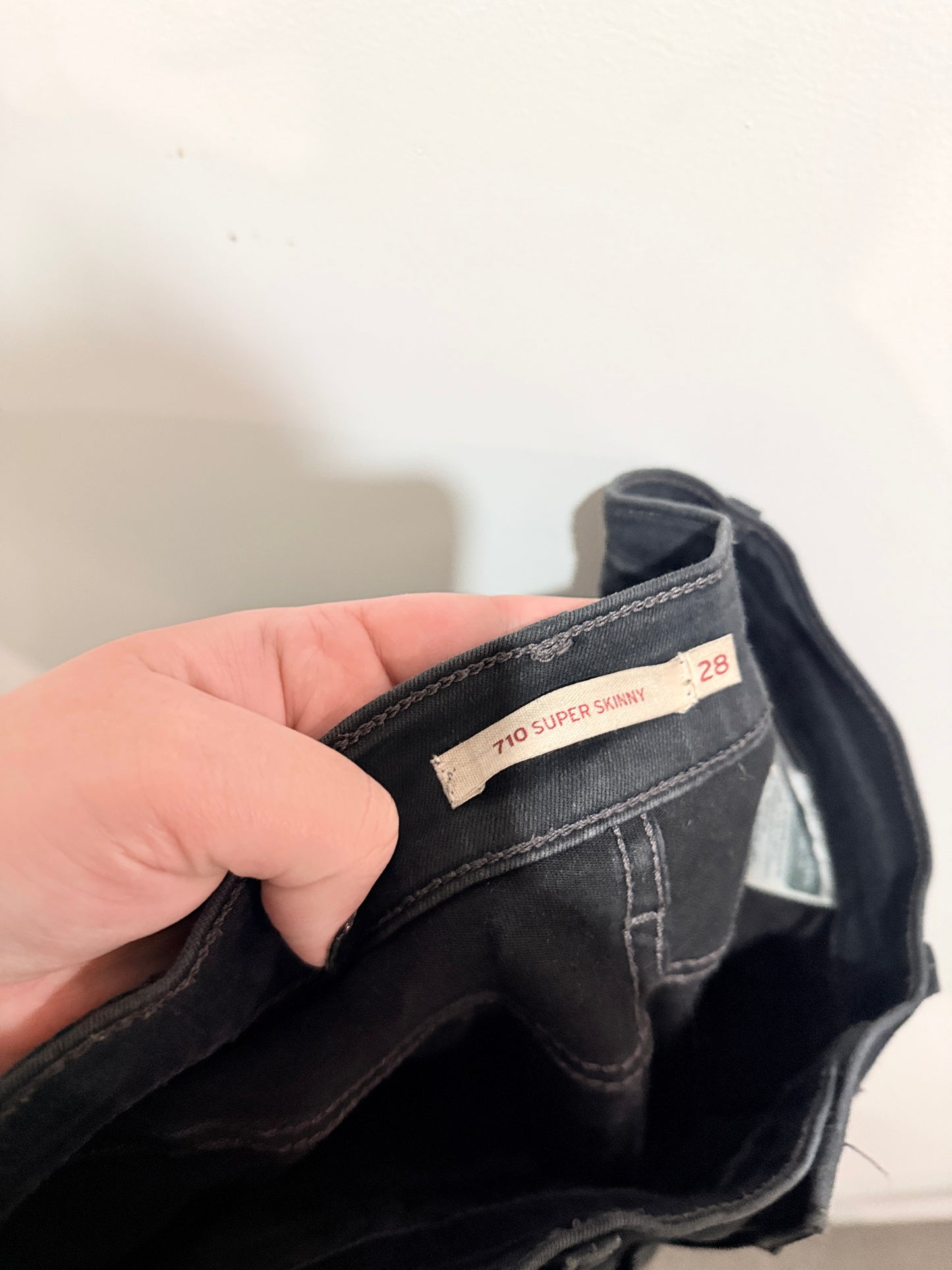 710 Super Skinny Skinny Jeans Size 28