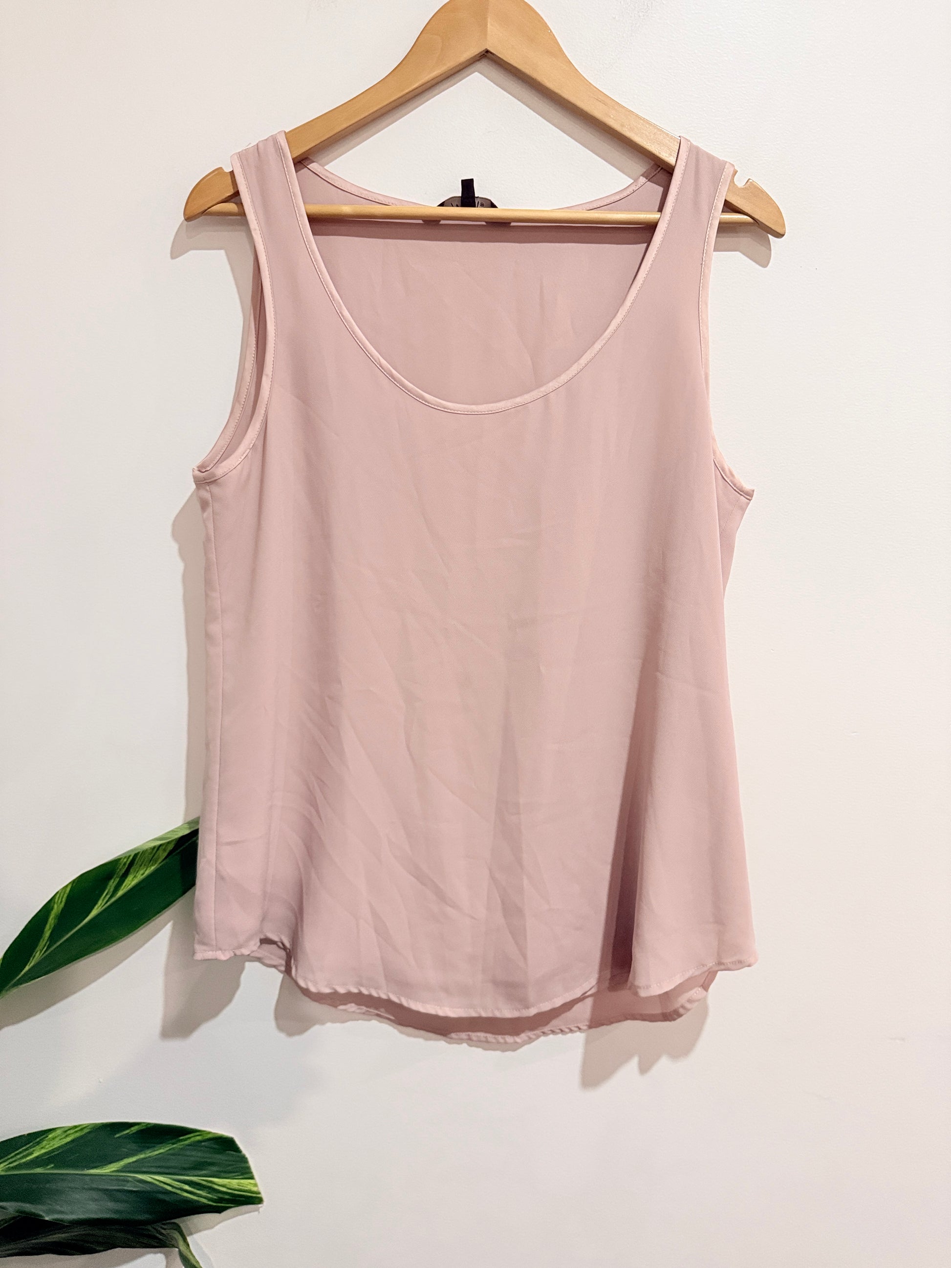 Max Scoop Neck Tank Top Size 12