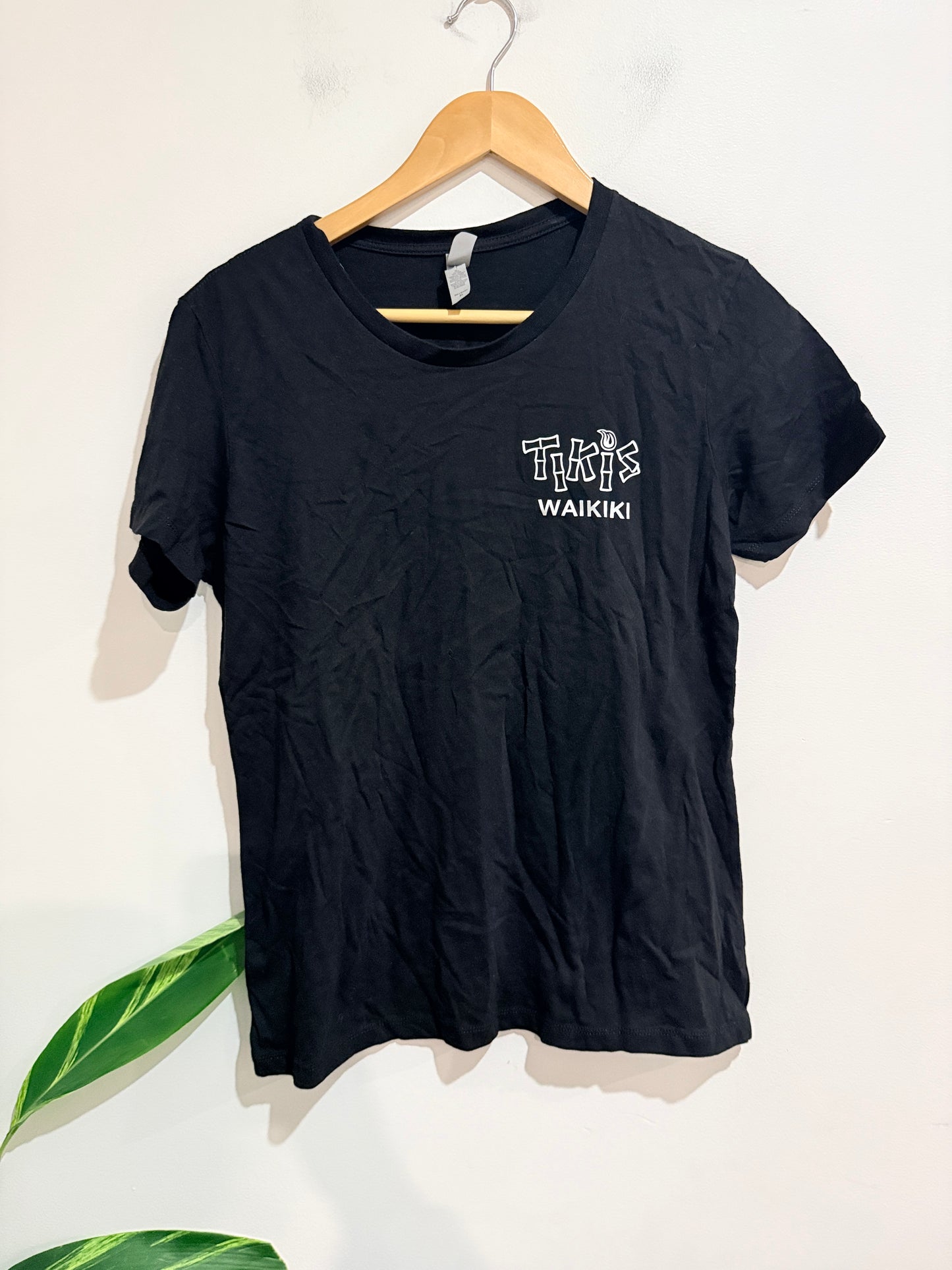 Next Level Souvenir T-shirt Size XL | U/Arm to U/Arm 47cm