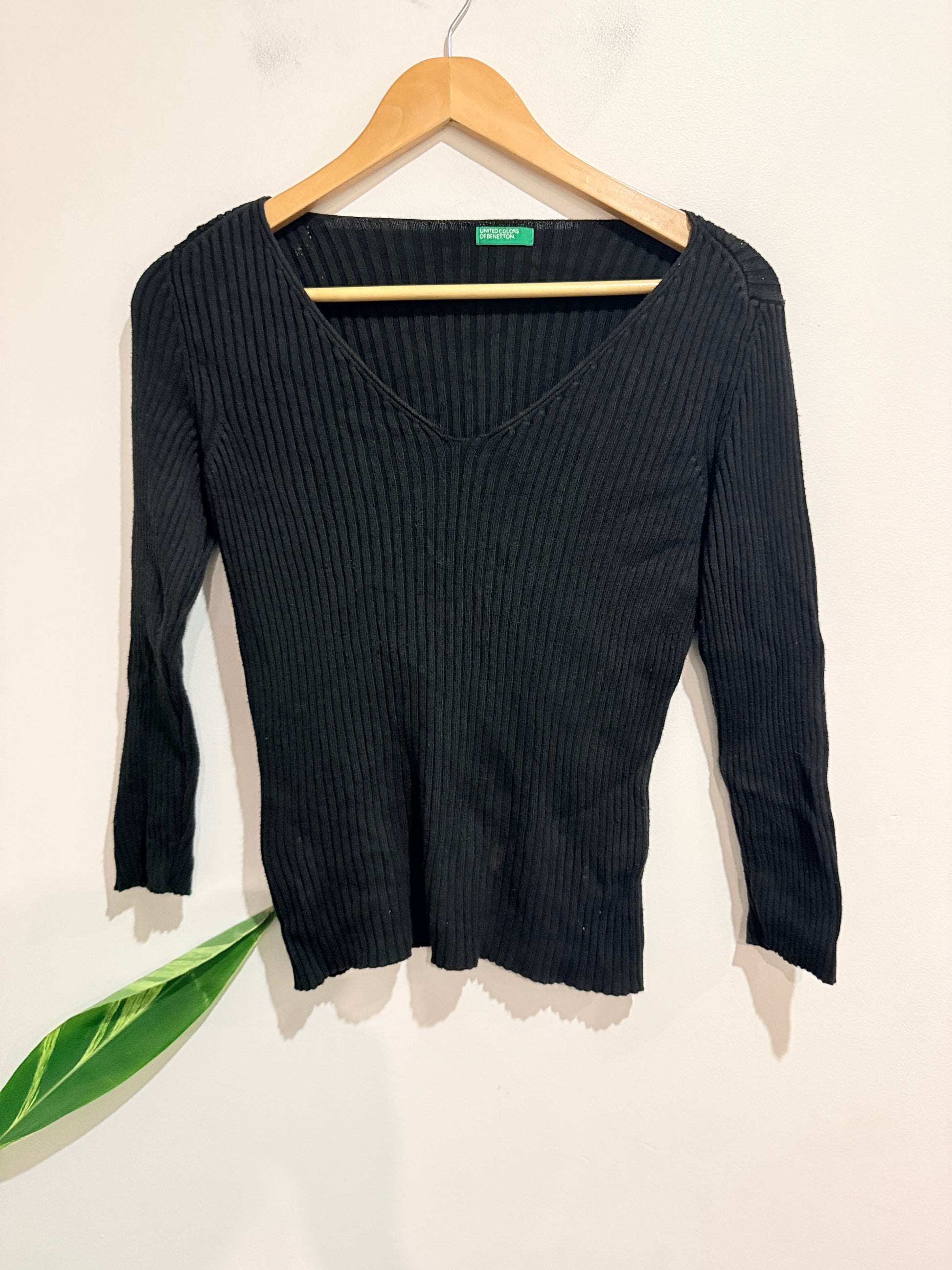 Brand Unknown Ribbed V-neck Sweater