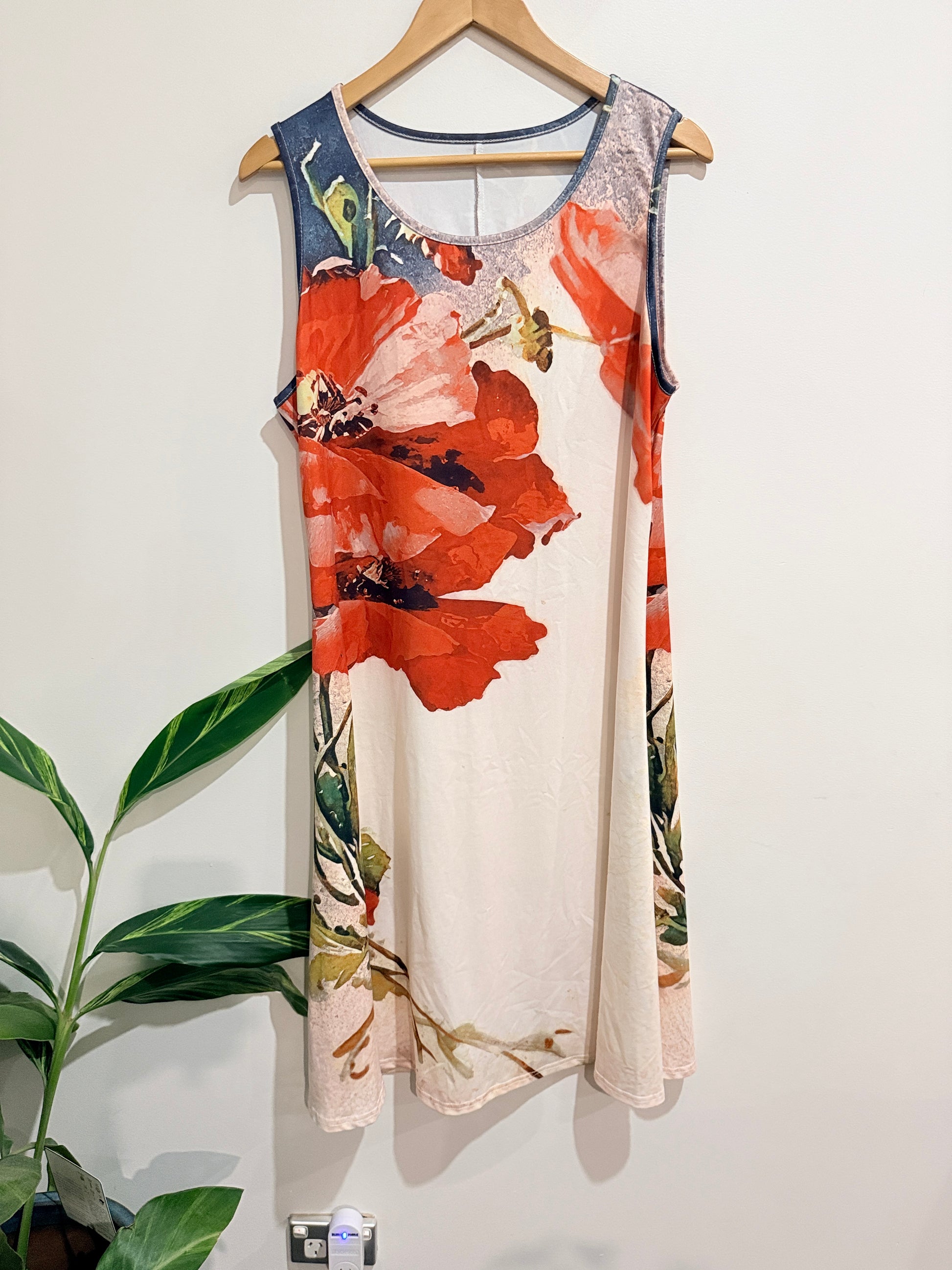 Sleeveless Floral Maxi Dress Size U/arm to U/Arm 53cm