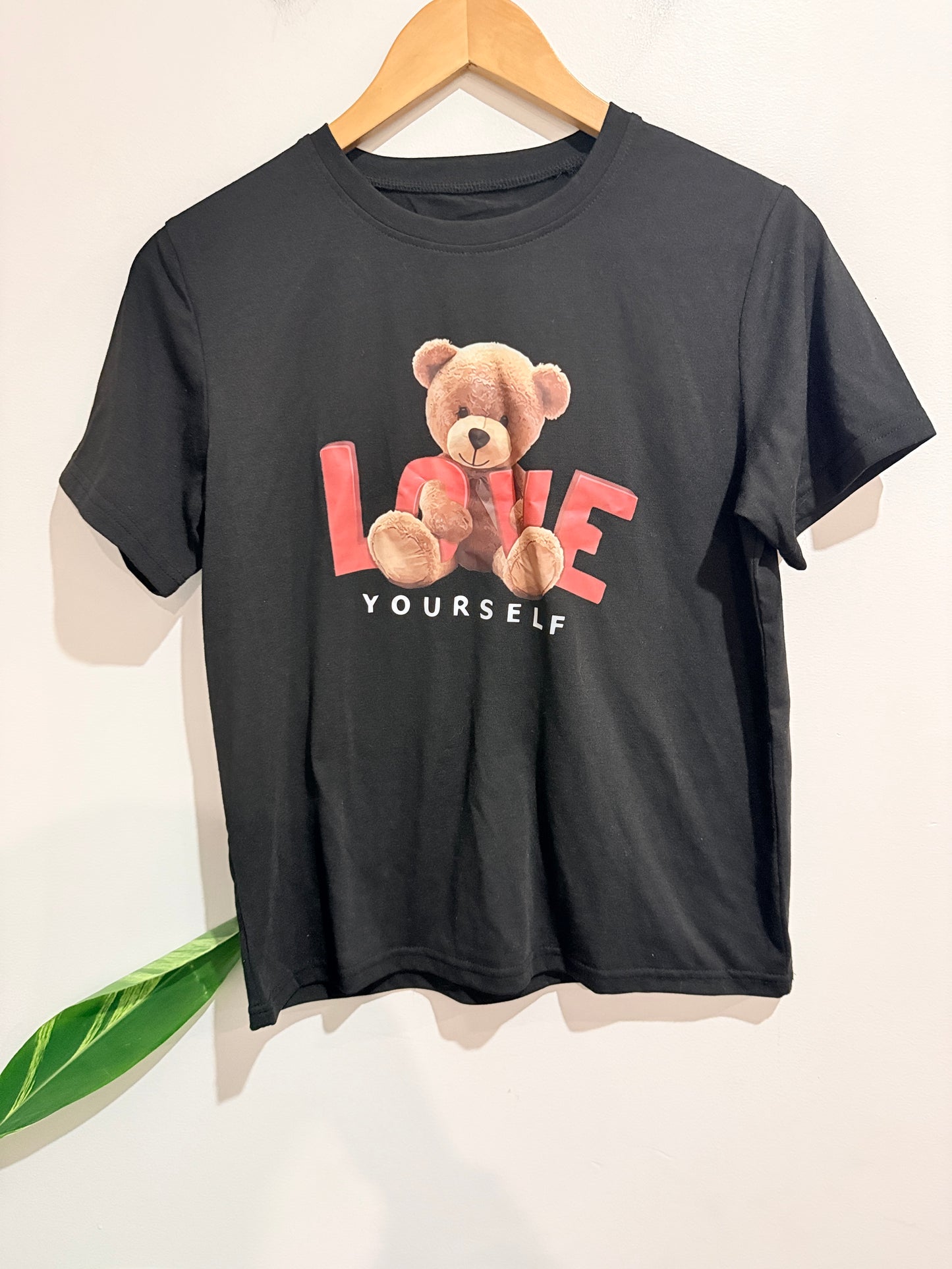 Brand Unknown Graphic T-shirt Size 13-14Y