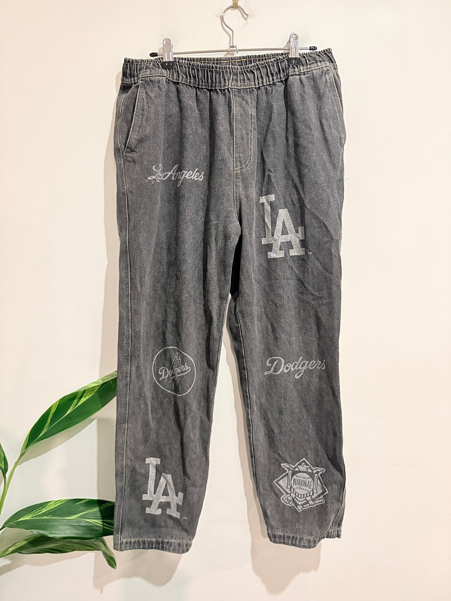 Gooperstown Dodgers Etched Denim Jeans Size M