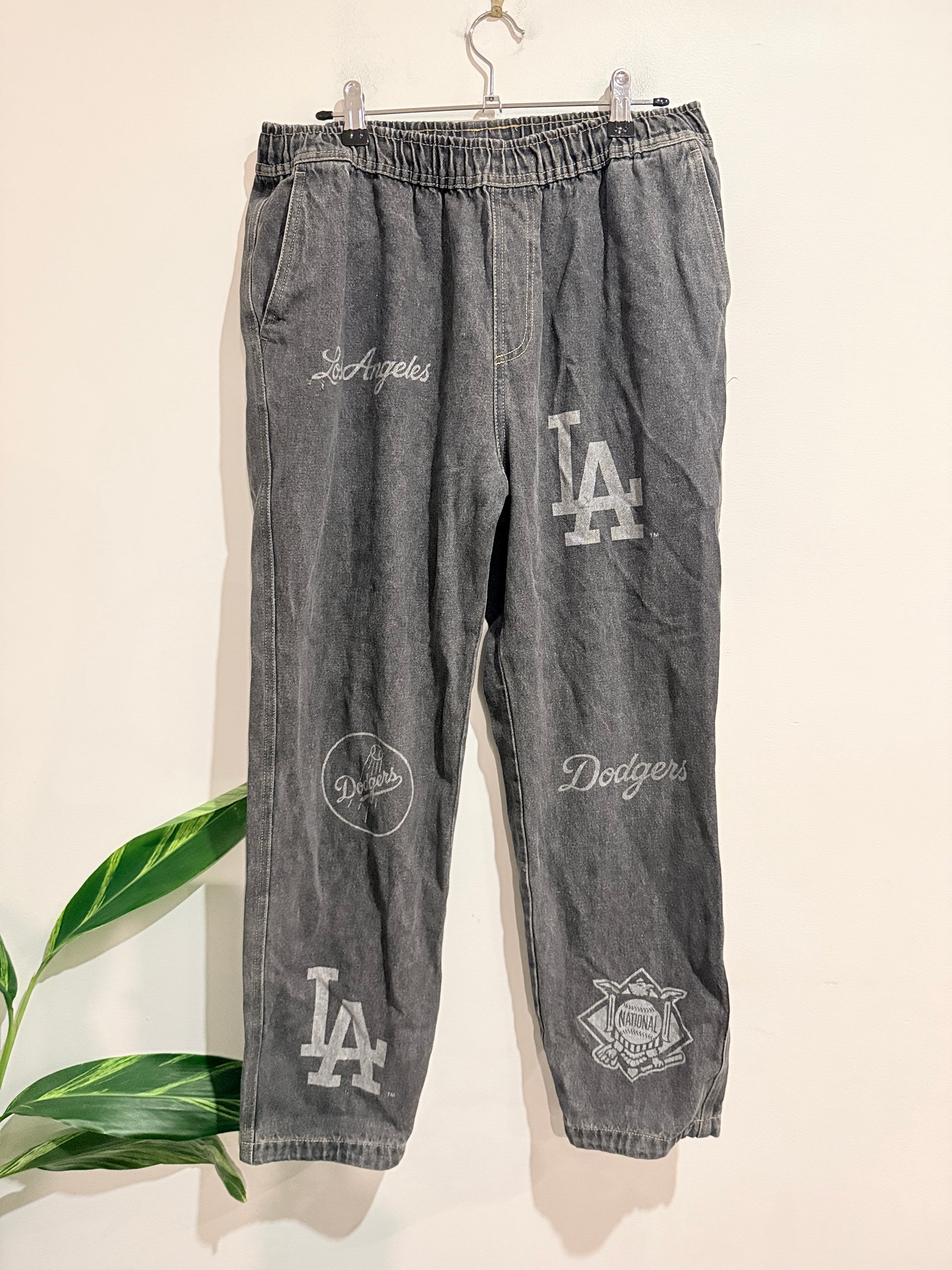 Gooperstown Dodgers Etched Denim Jeans Size M