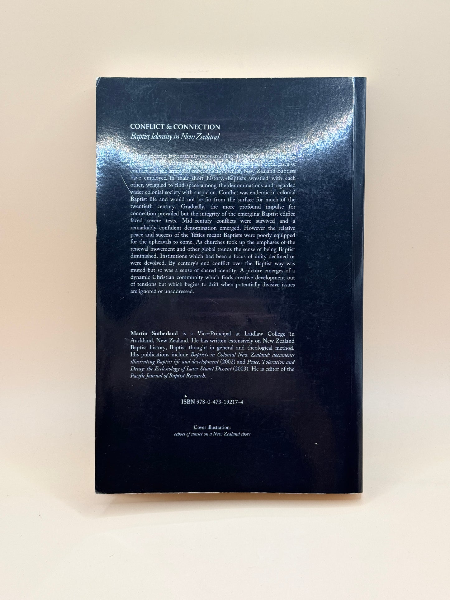 Conflict & Connection: Baptist Identity in New Zealand by Martin Sutherland