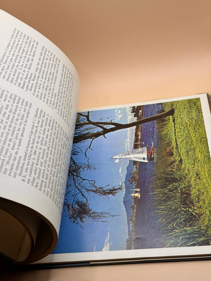 New Zealand's North Island in Colour by K. & J. Bigwood
